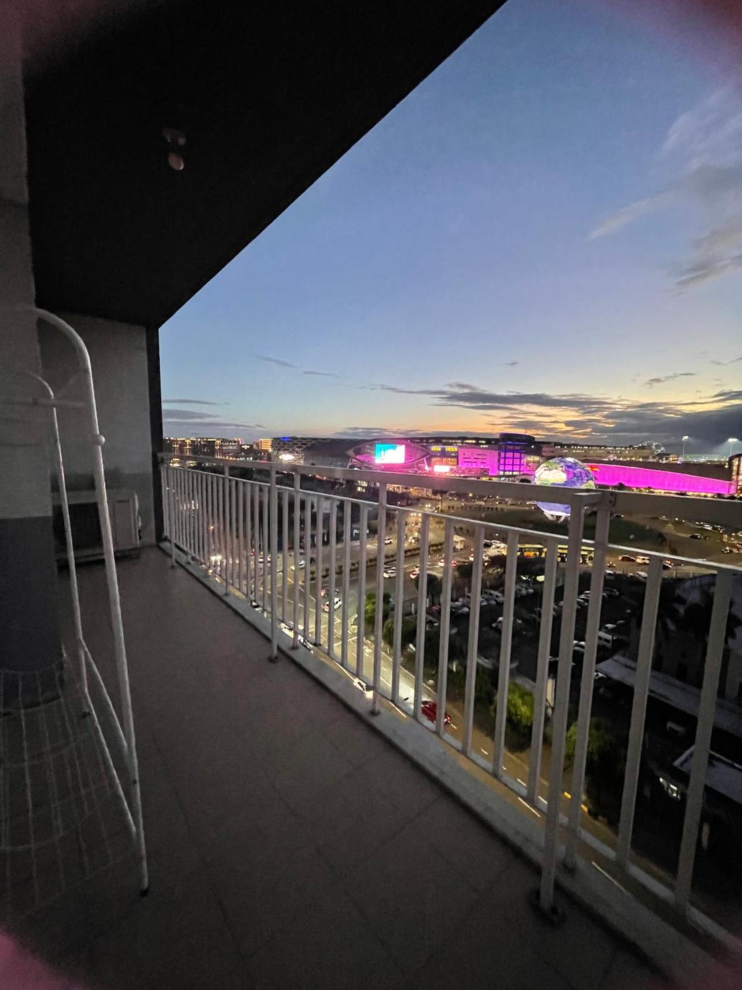 Apartment 3br Moa View Firework Big Balcony 1148 Manila