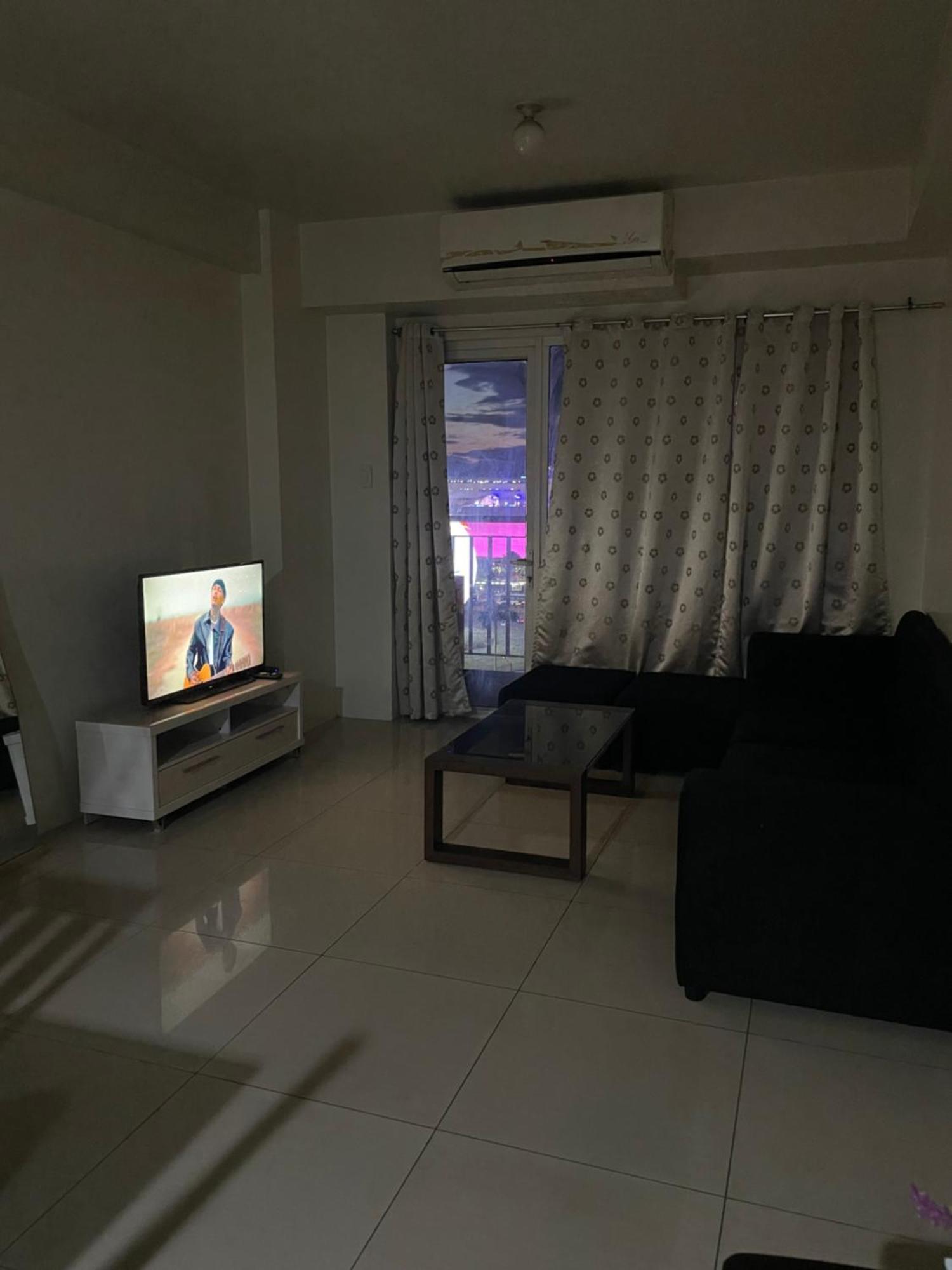Apartment 3br Moa View Firework Big Balcony 1148 Manila