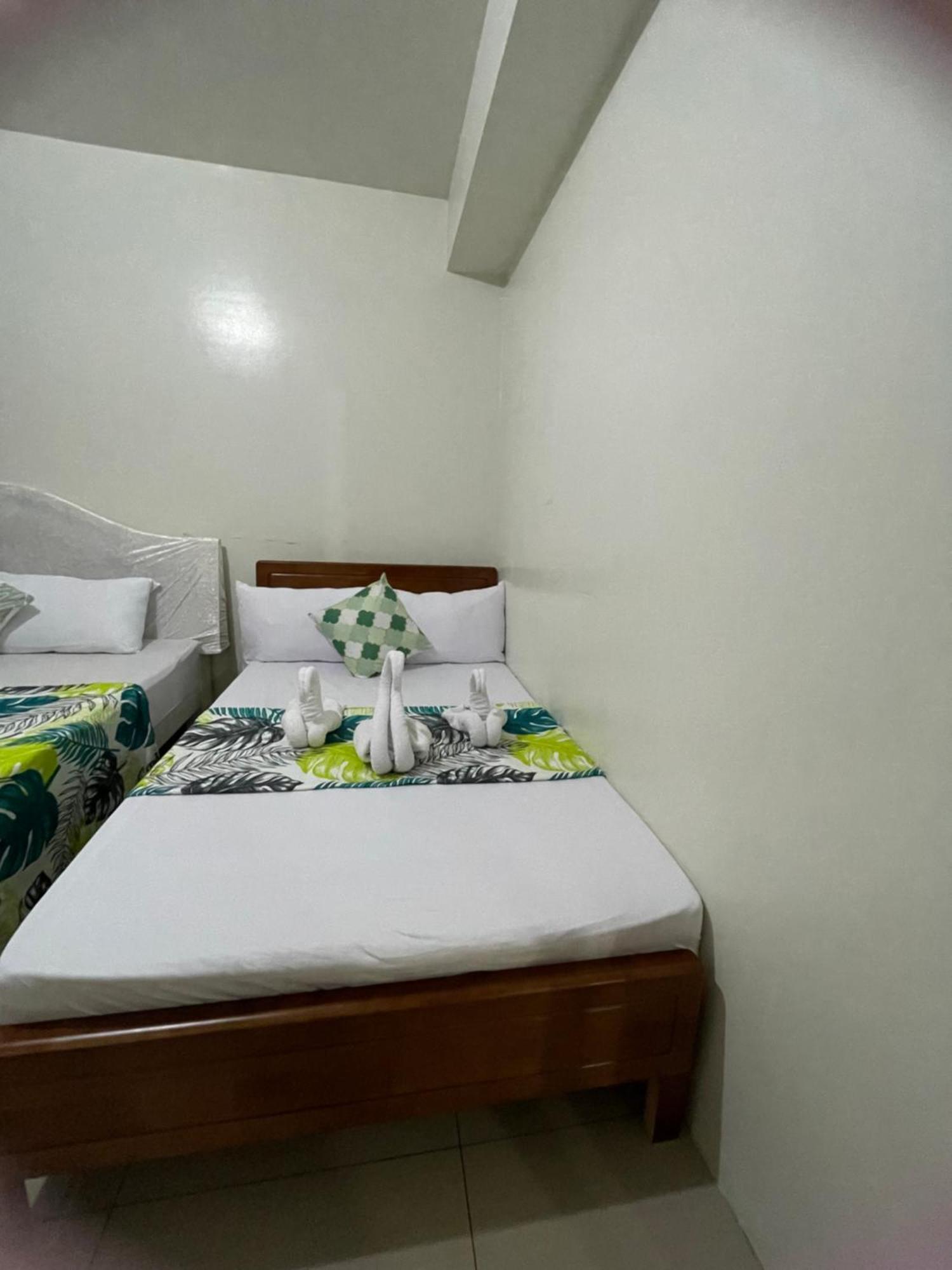 3br Moa View Firework Big Balcony 1148 Manila