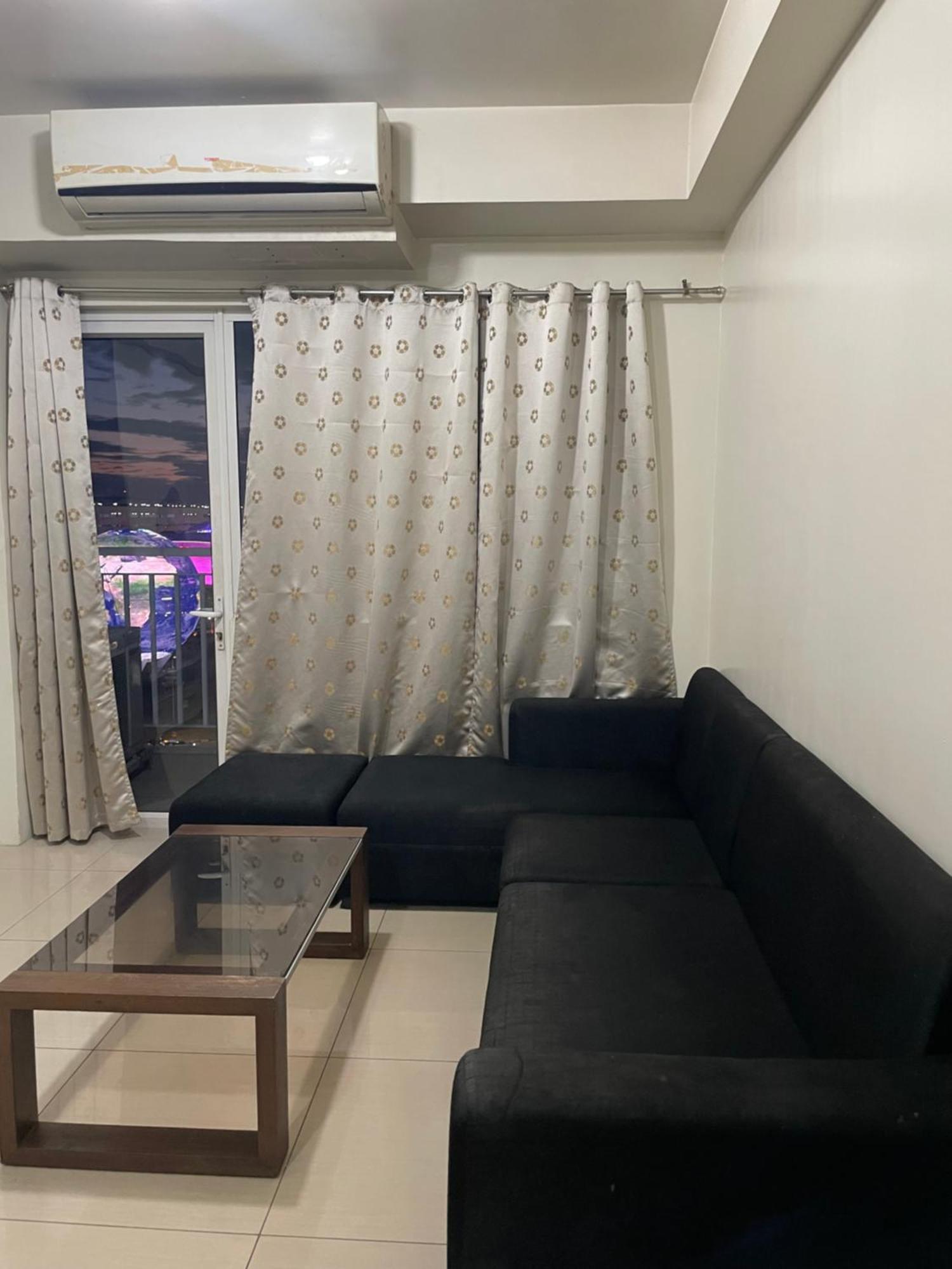 3br Moa View Firework Big Balcony 1148 Apartment Manila