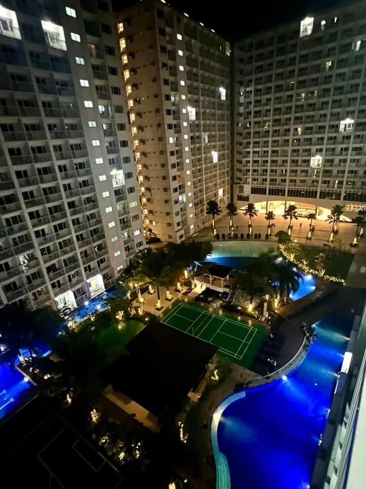 Vana Staycation