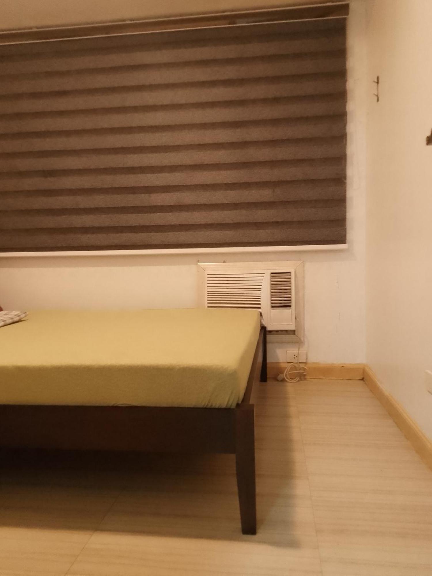 1003 Staycation At Solemare Parksuites Tower B Near Dfa, Moa, Parqual Mall, Ayala Mall & Naia Apartment