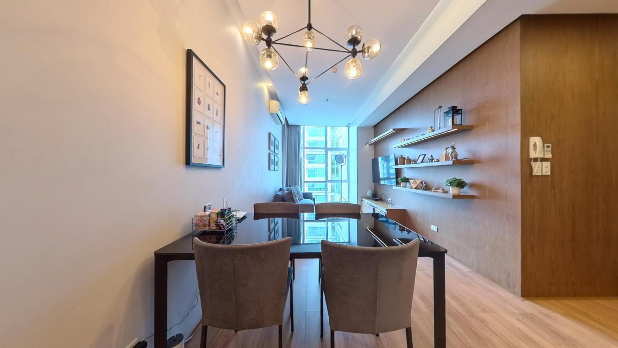 Full-serviced Residential In Blue Sapphire, Bgc Aparthotel Manila