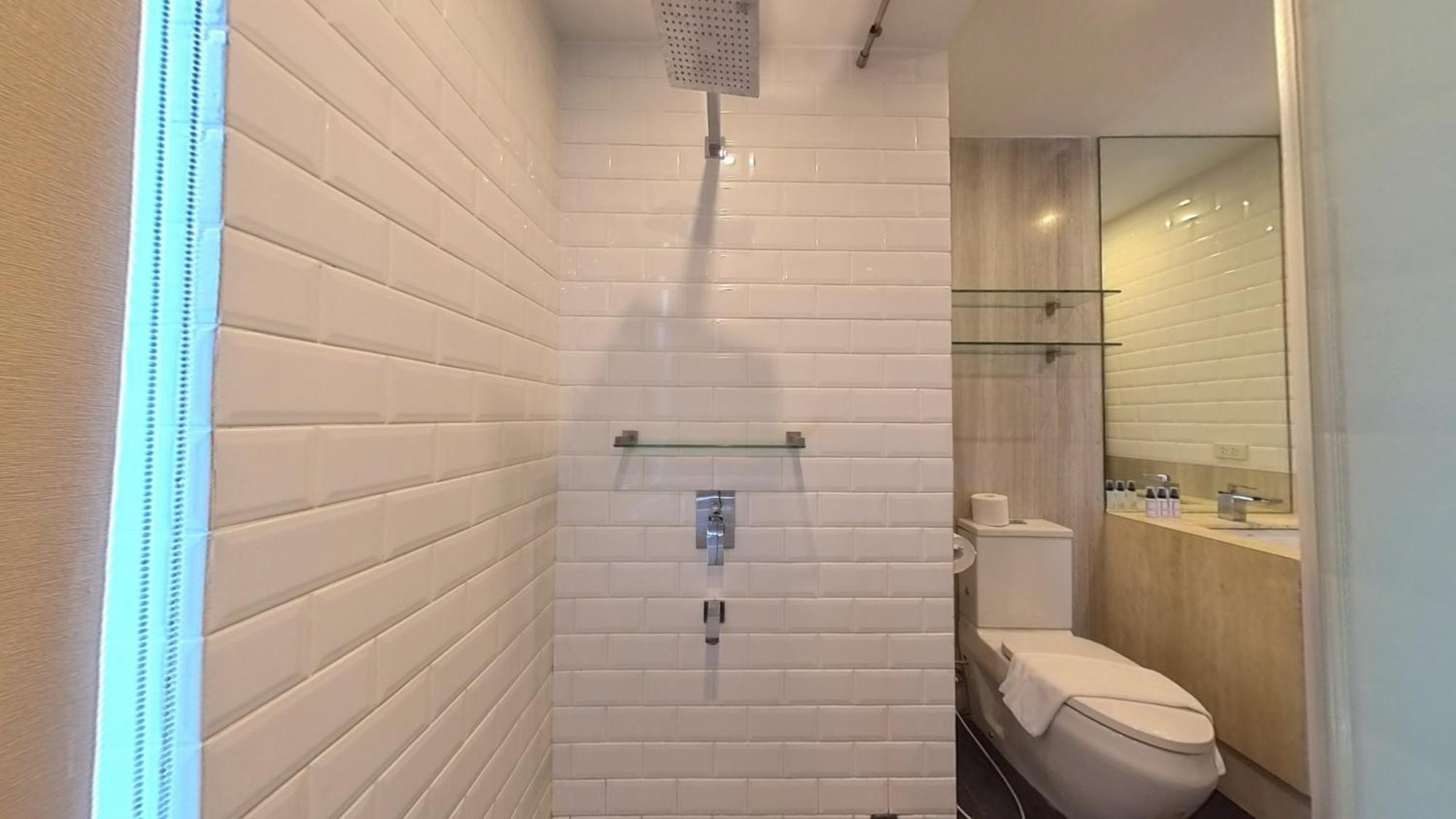 Full-serviced Residential In Blue Sapphire, Bgc *