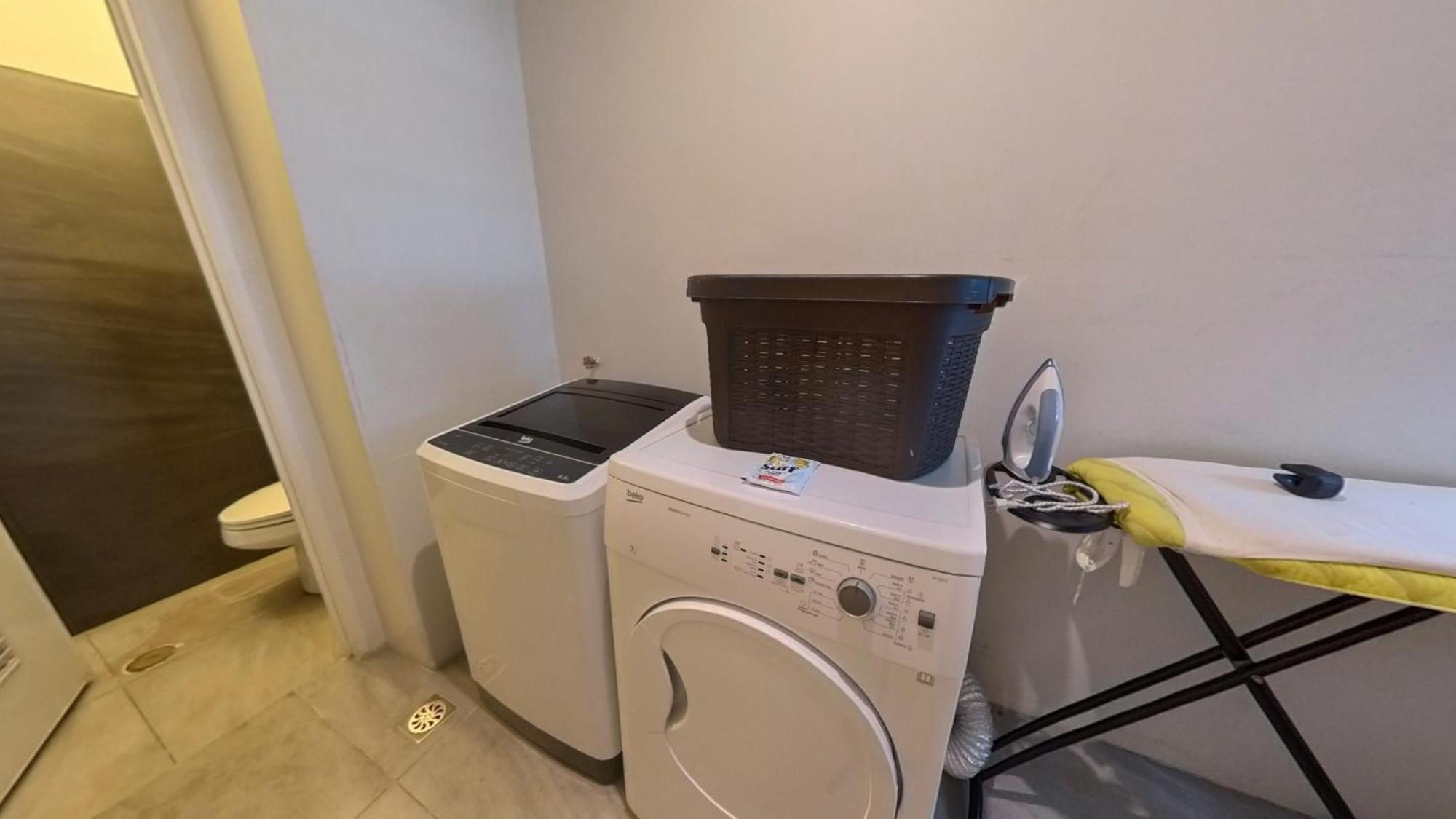Aparthotel Full-serviced Residential In Blue Sapphire, Bgc Manila
