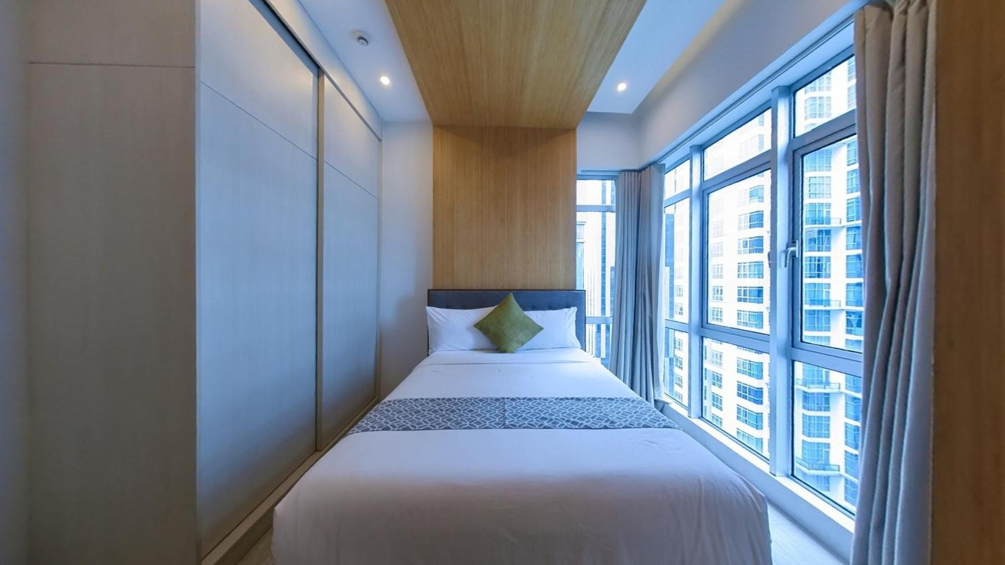 Full-serviced Residential In Blue Sapphire, Bgc Manila