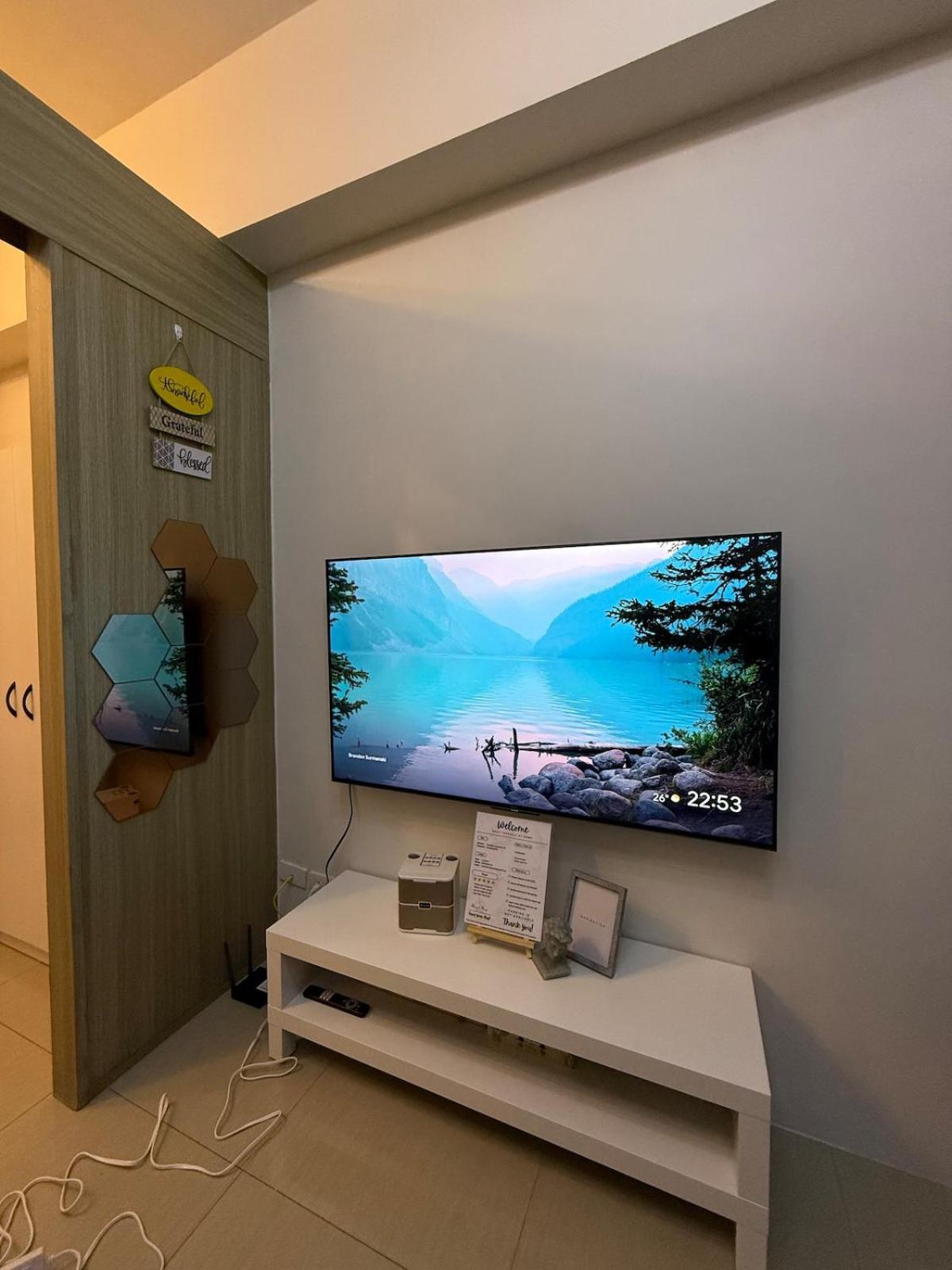 1 Bedroom With Balcony At Shore 1 Moa Pasay Apartment *