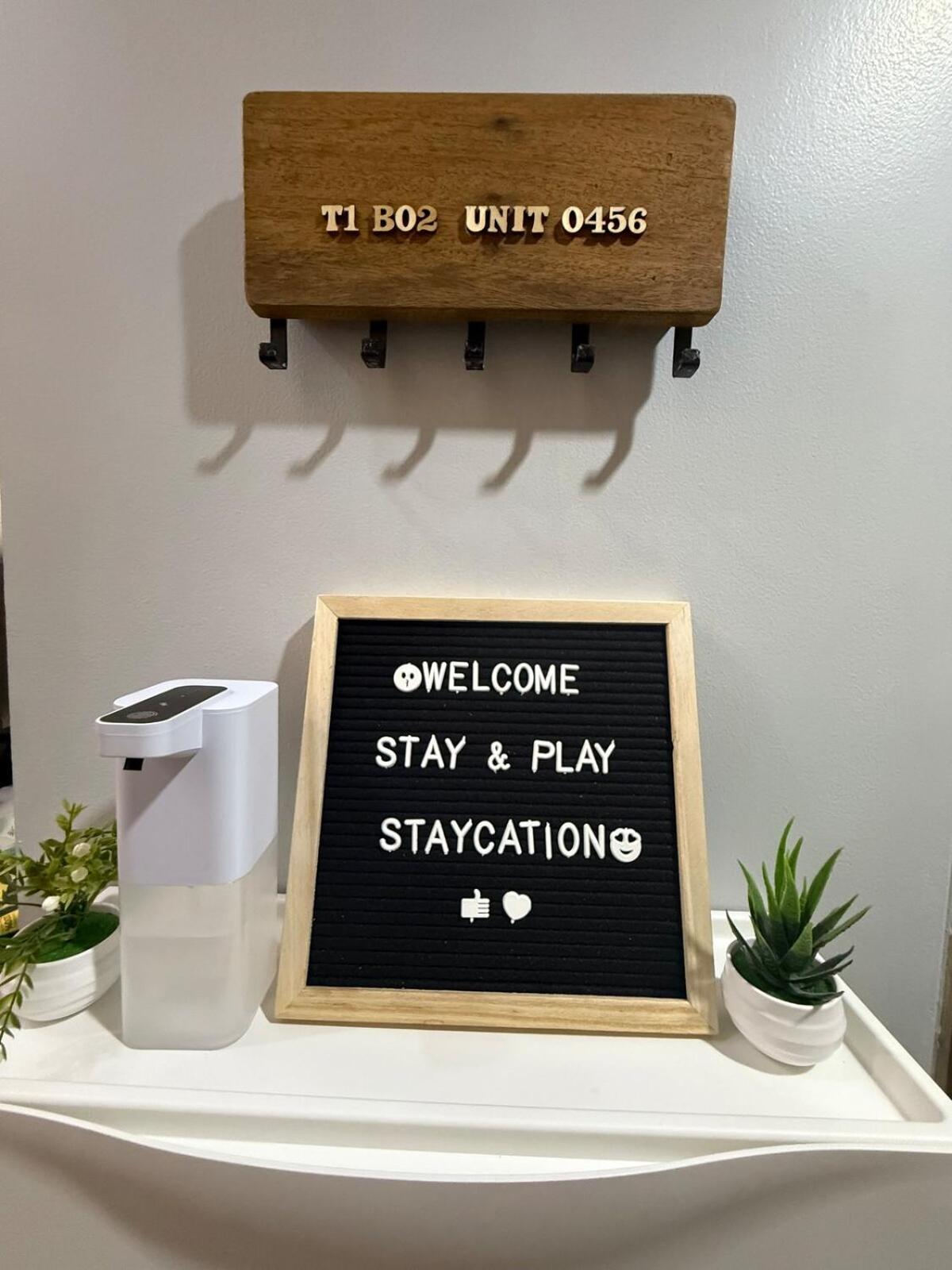 1 Bedroom With Balcony At Shore 1 Moa Pasay Manila