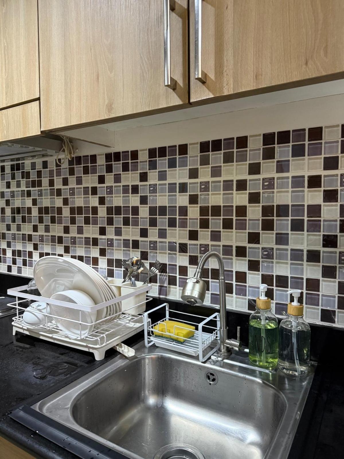 1 Bedroom With Balcony At Shore 1 Moa Pasay Apartment