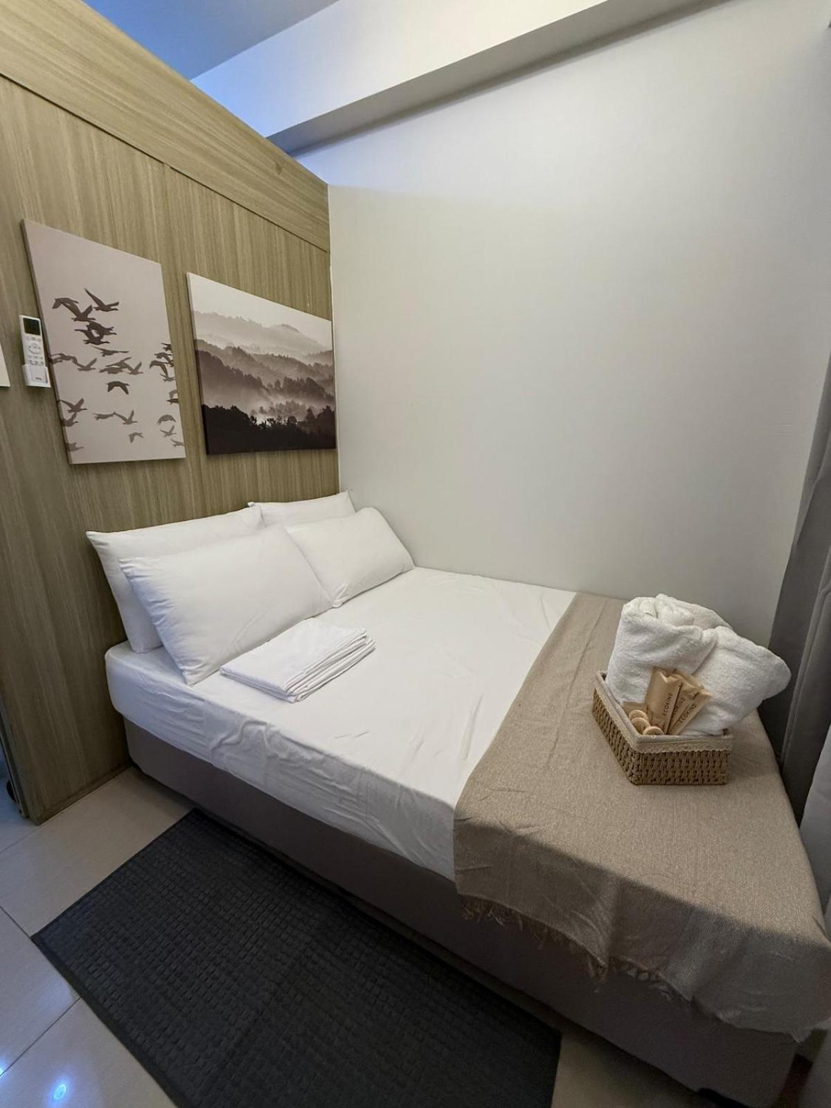 1 Bedroom With Balcony At Shore 1 Moa Pasay Apartment *