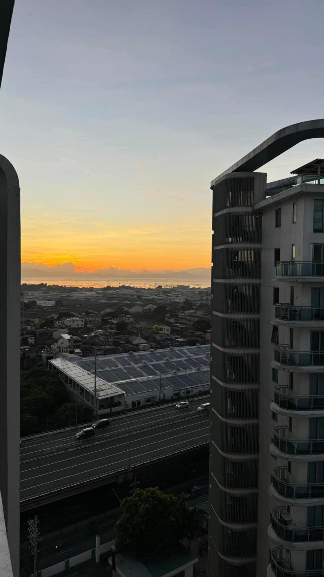 Serene Cove Azure Apartment Manila