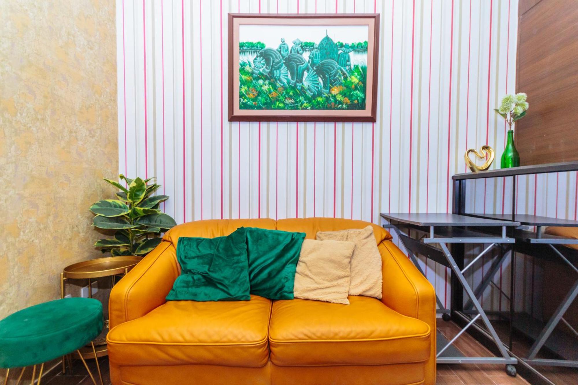 Boutique Air Retreat Relax Laugh Swim Gym Car Park 1767 Manila