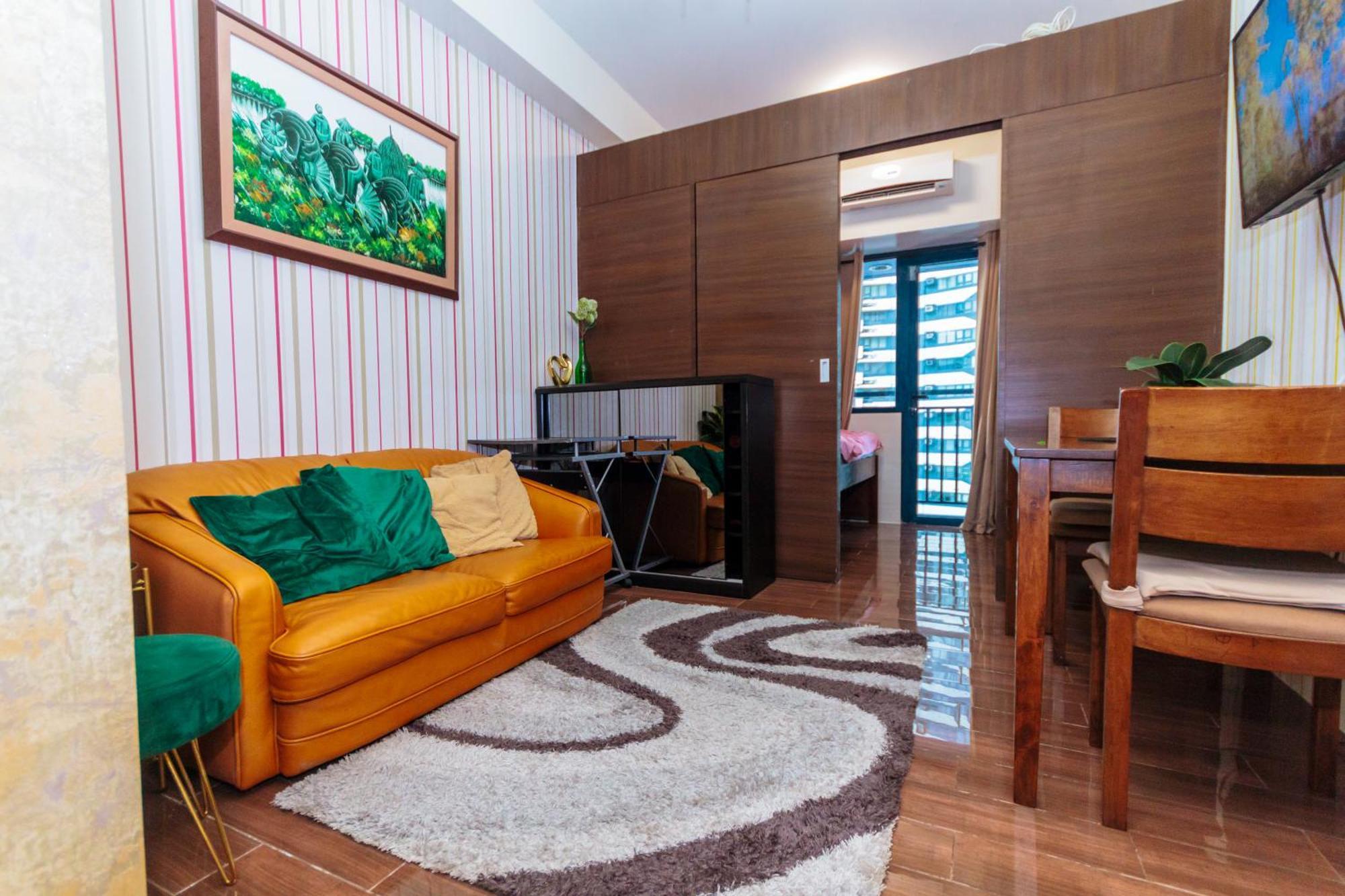 Boutique Air Retreat Relax Laugh Swim Gym Car Park 1767 Manila
