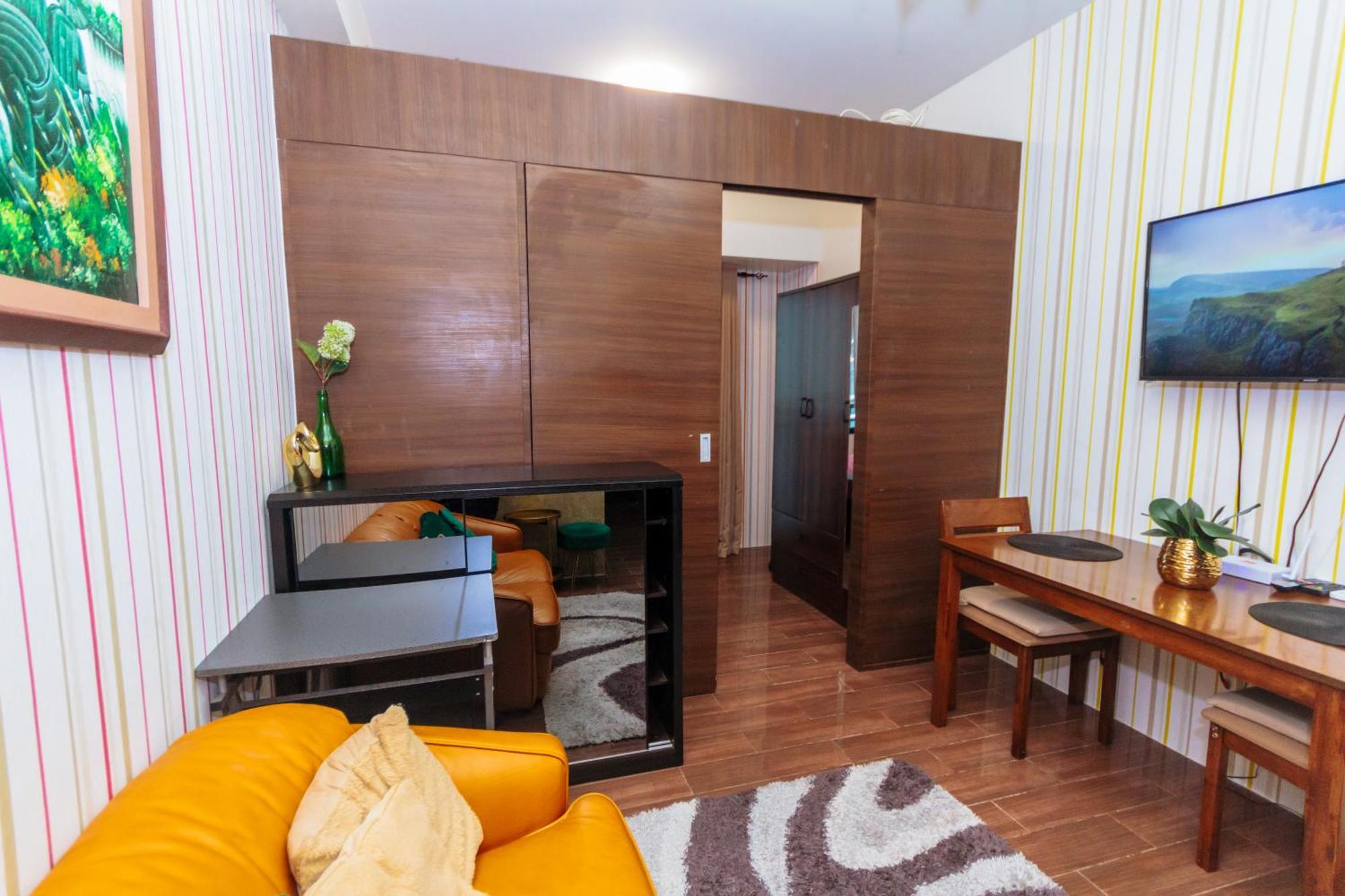 Boutique Air Retreat Relax Laugh Swim Gym Car Park 1767 Manila