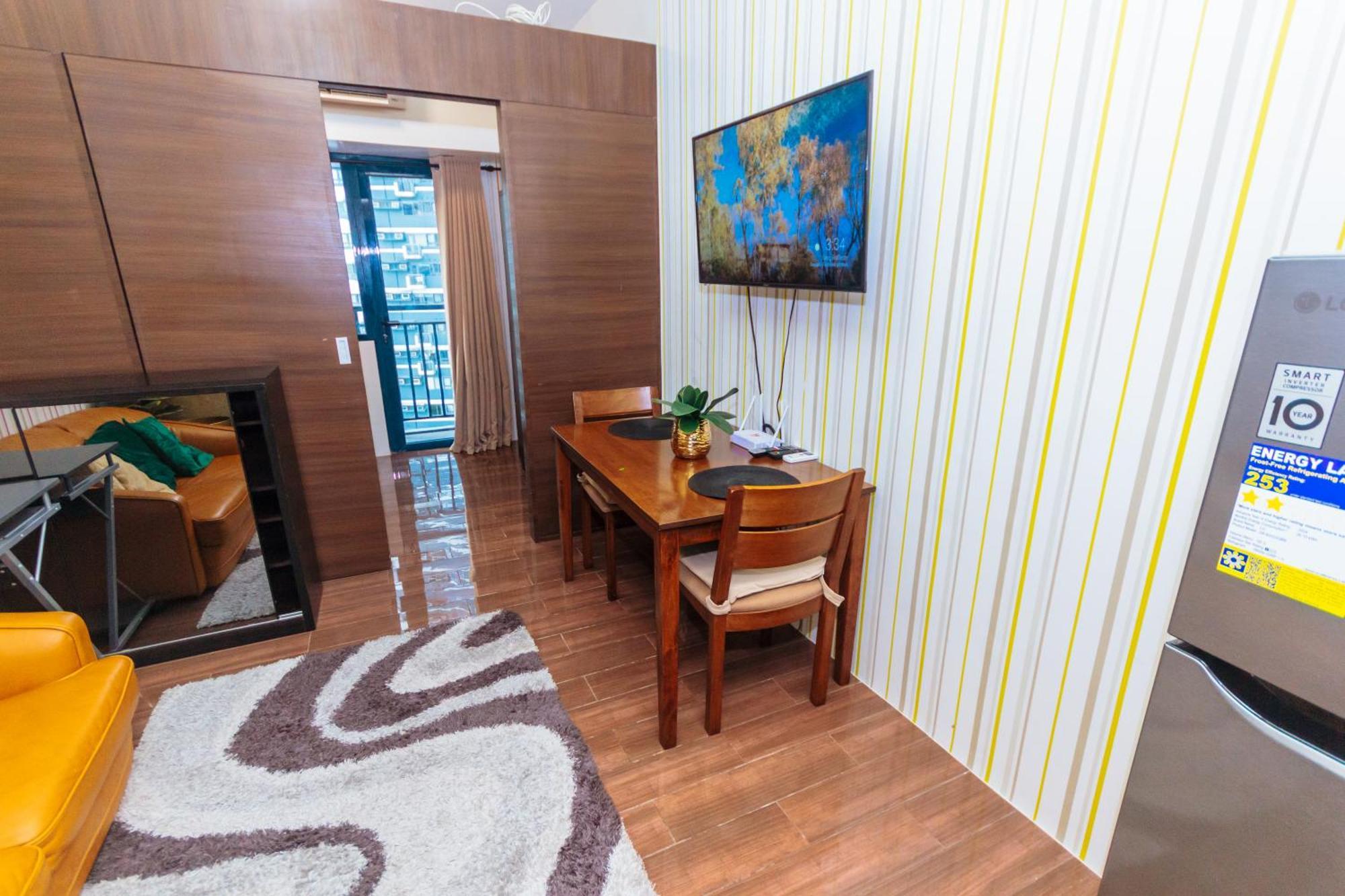 Apartment Boutique Air Retreat Relax Laugh Swim Gym Car Park 1767