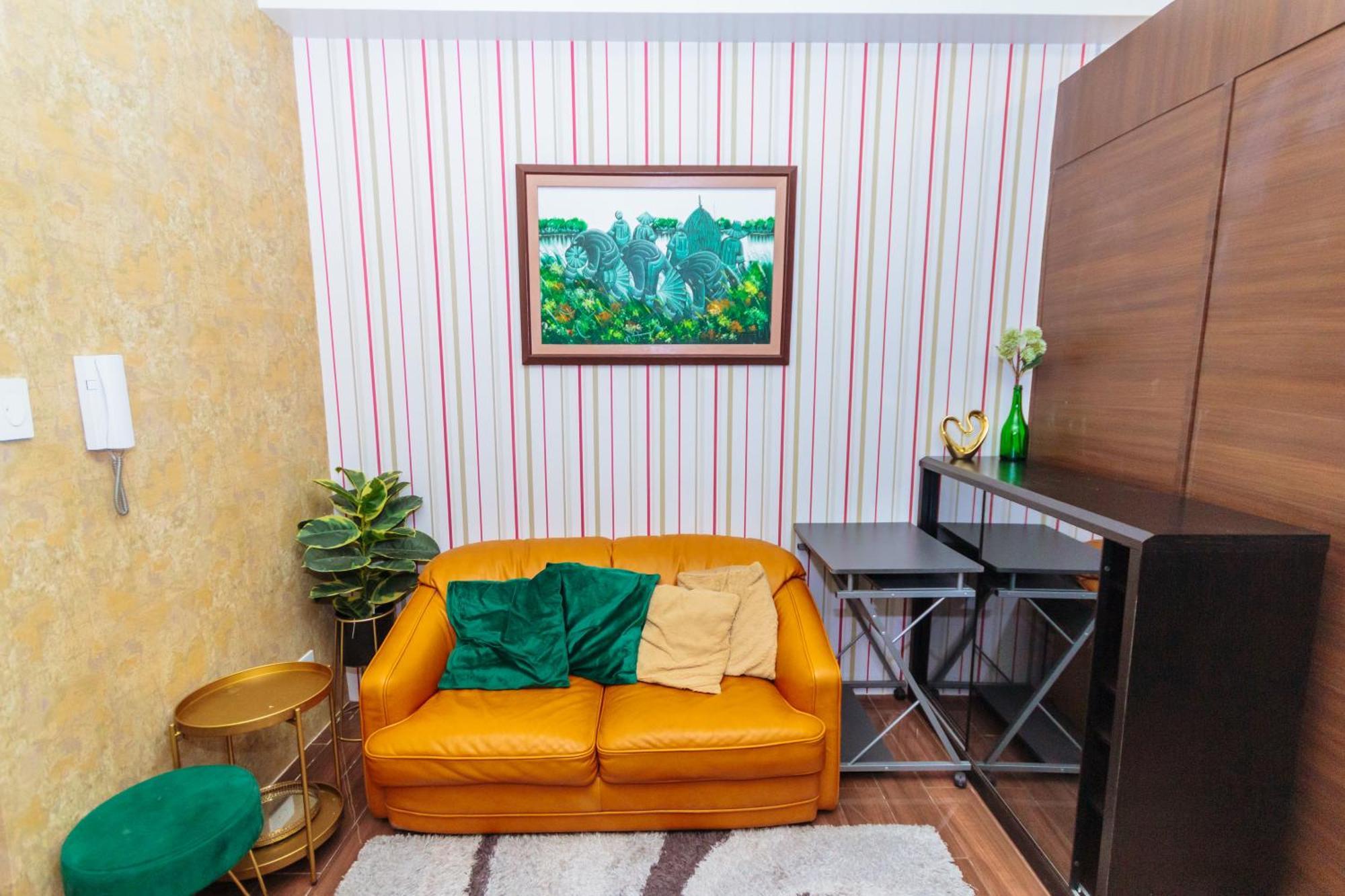 Boutique Air Retreat Relax Laugh Swim Gym Car Park 1767 * Manila