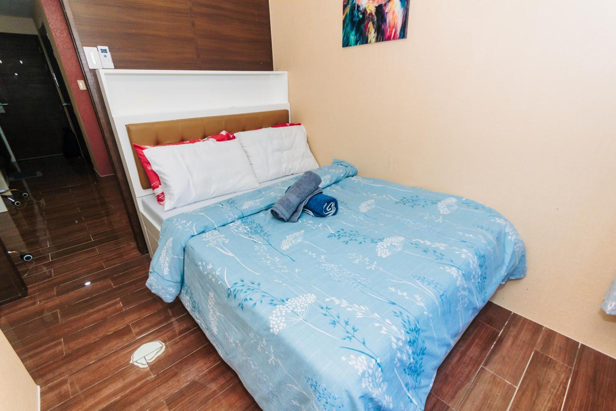 Boutique Air Retreat Relax Laugh Swim Gym Car Park 1767 Manila
