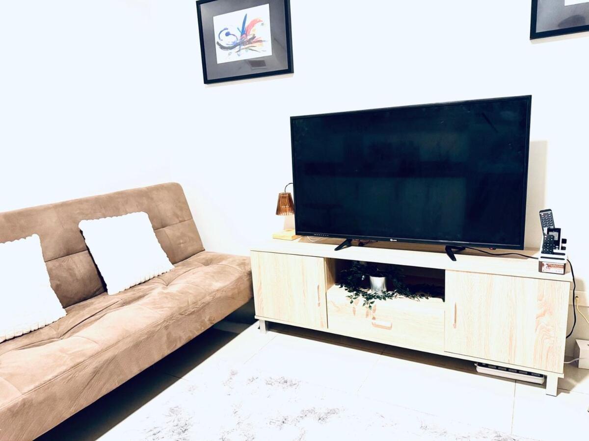 Apartment Elegant 2 Bedroom Makati Manila
