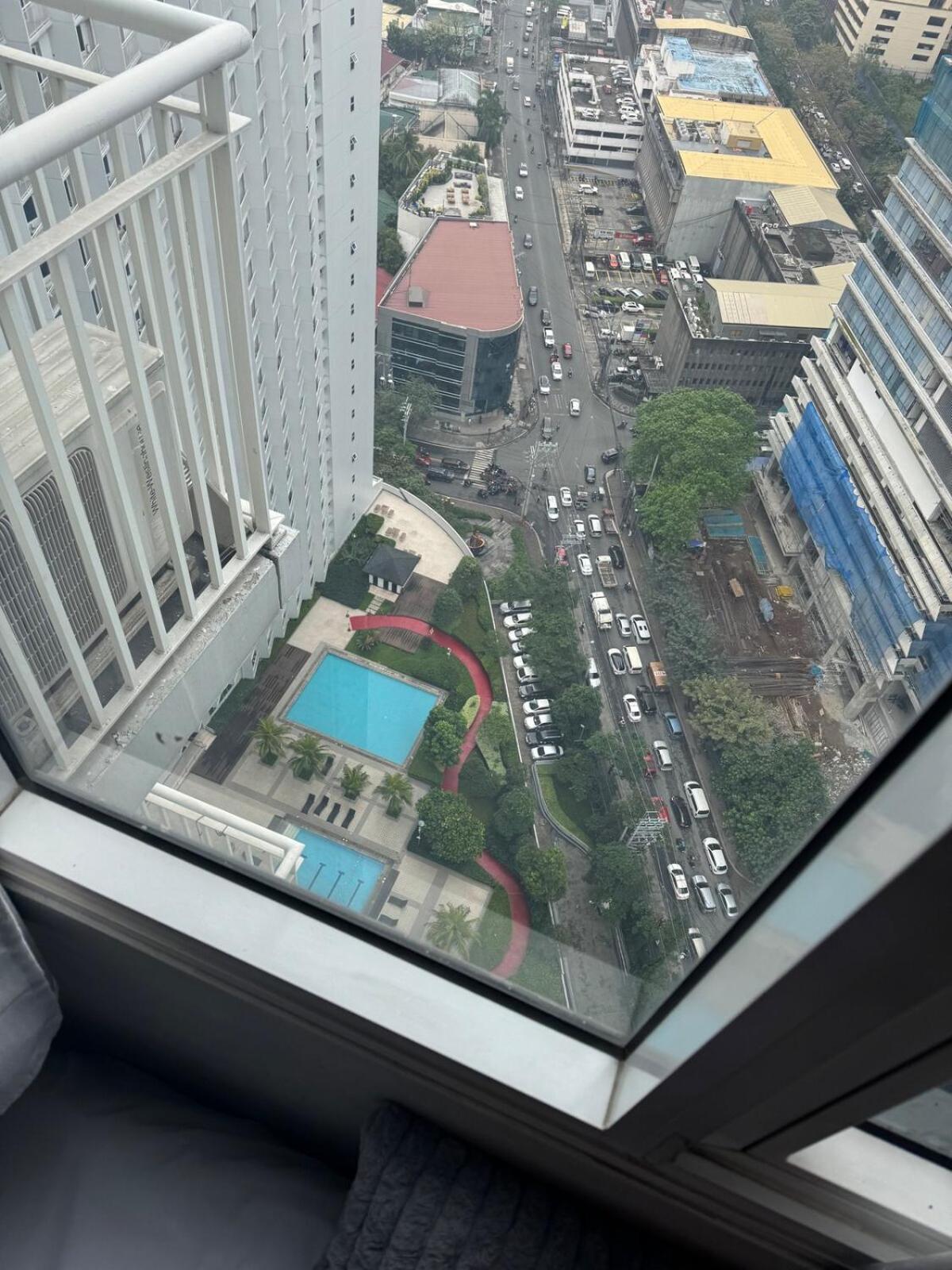Apartment Elegant 2 Bedroom Makati