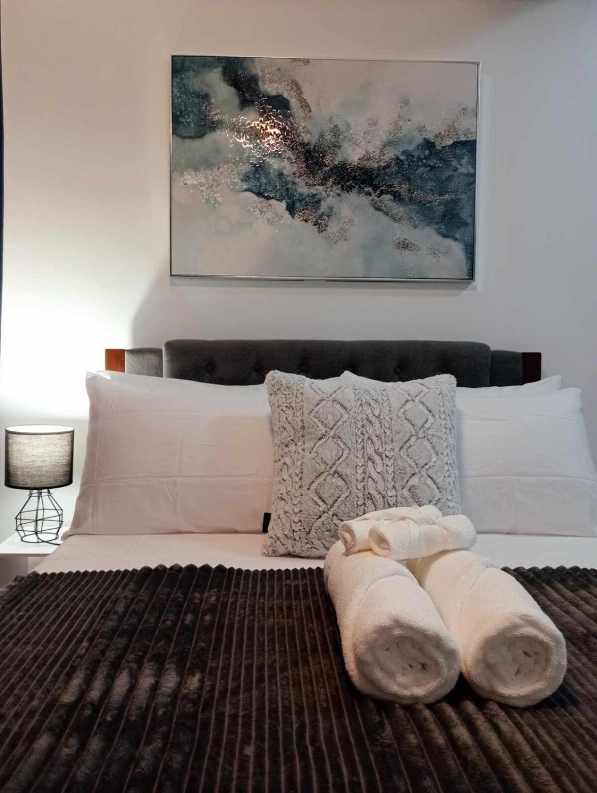 Downtown Makati Malls And Bars At Your Doorsteps Apartment *
