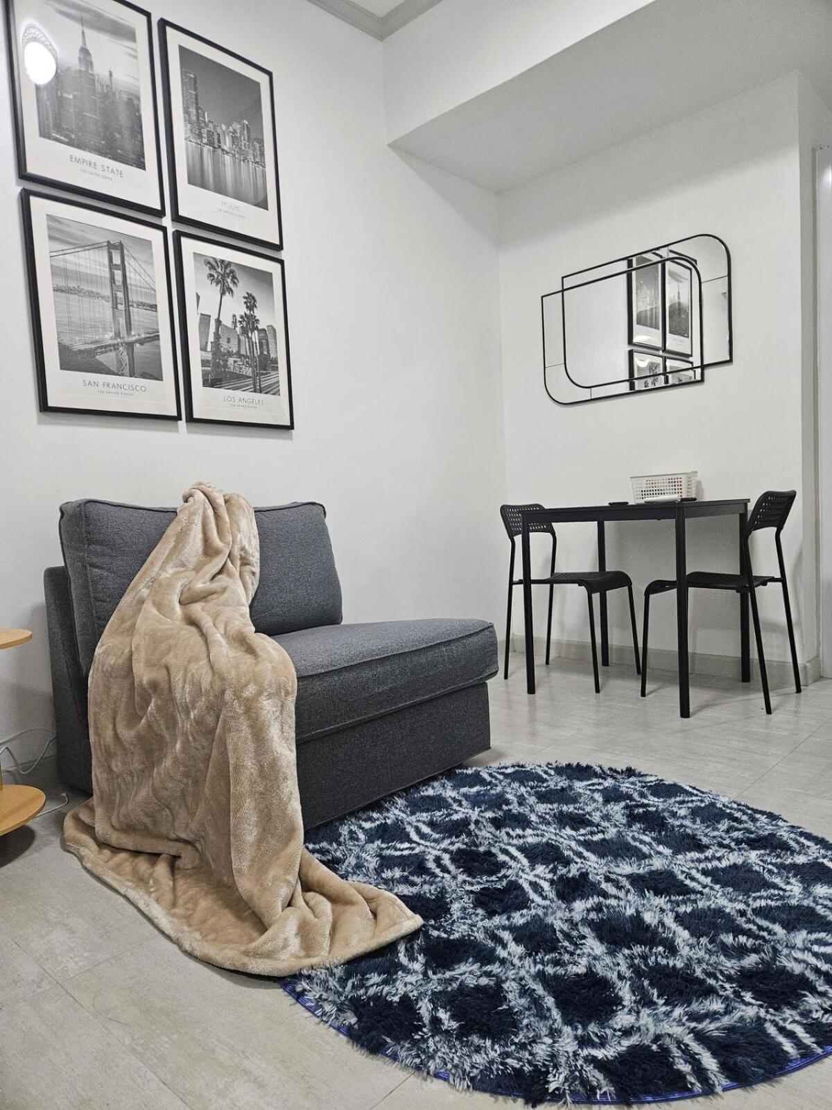Downtown Makati Malls And Bars At Your Doorsteps