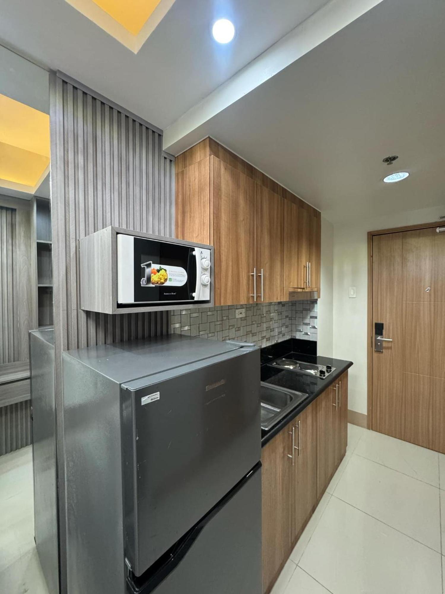 Milagrosa Shore 3 Residences * Manila