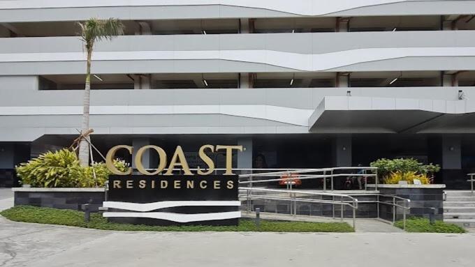 In Coast Residences, Pasay