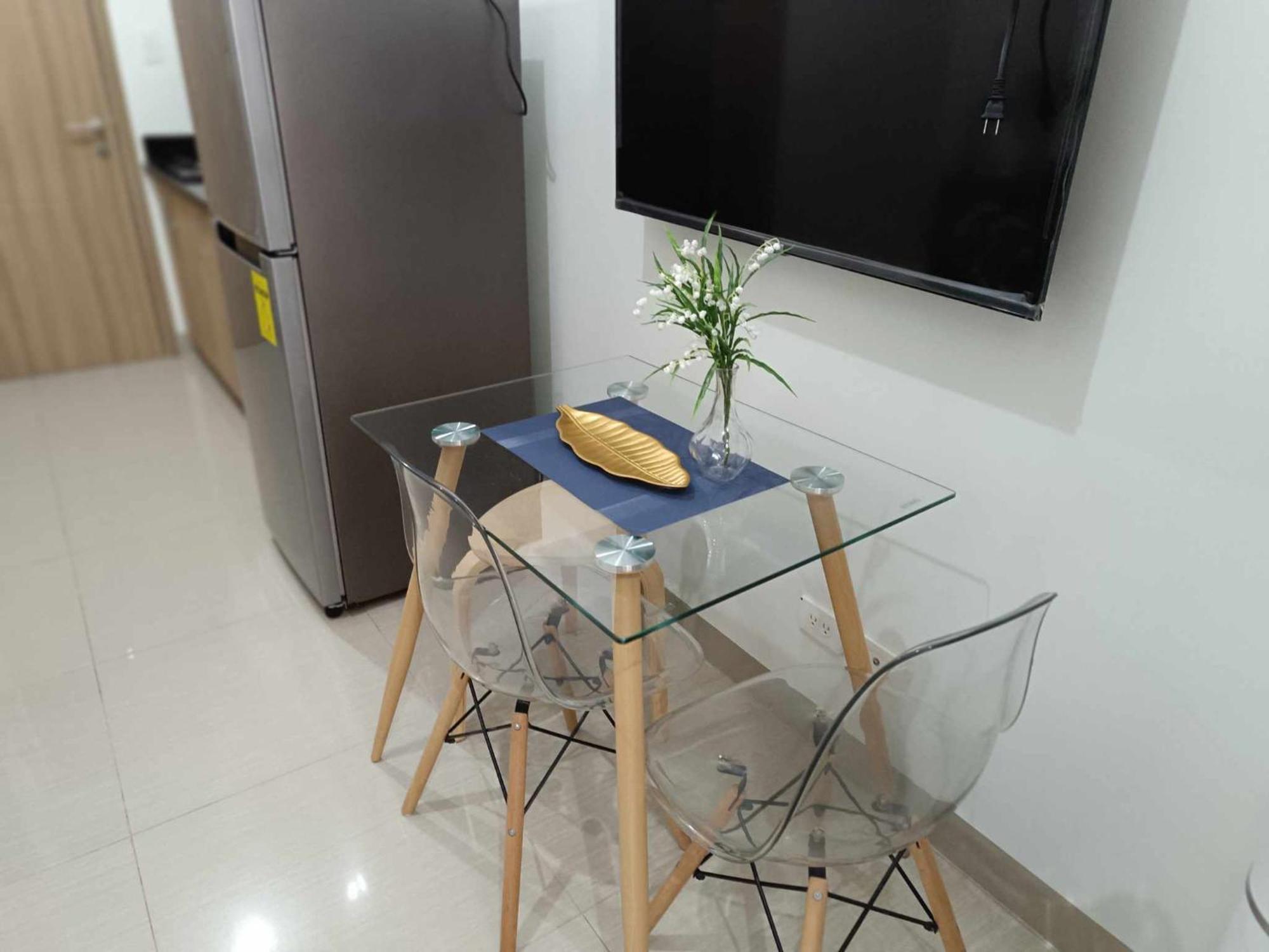 Star - Shore 2 Residences Apartment Manila