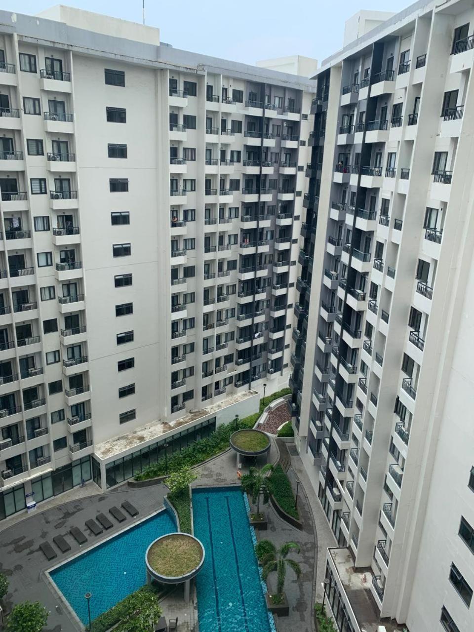 Paranaque Staycation At Spring Residences T3 U1231 Manila