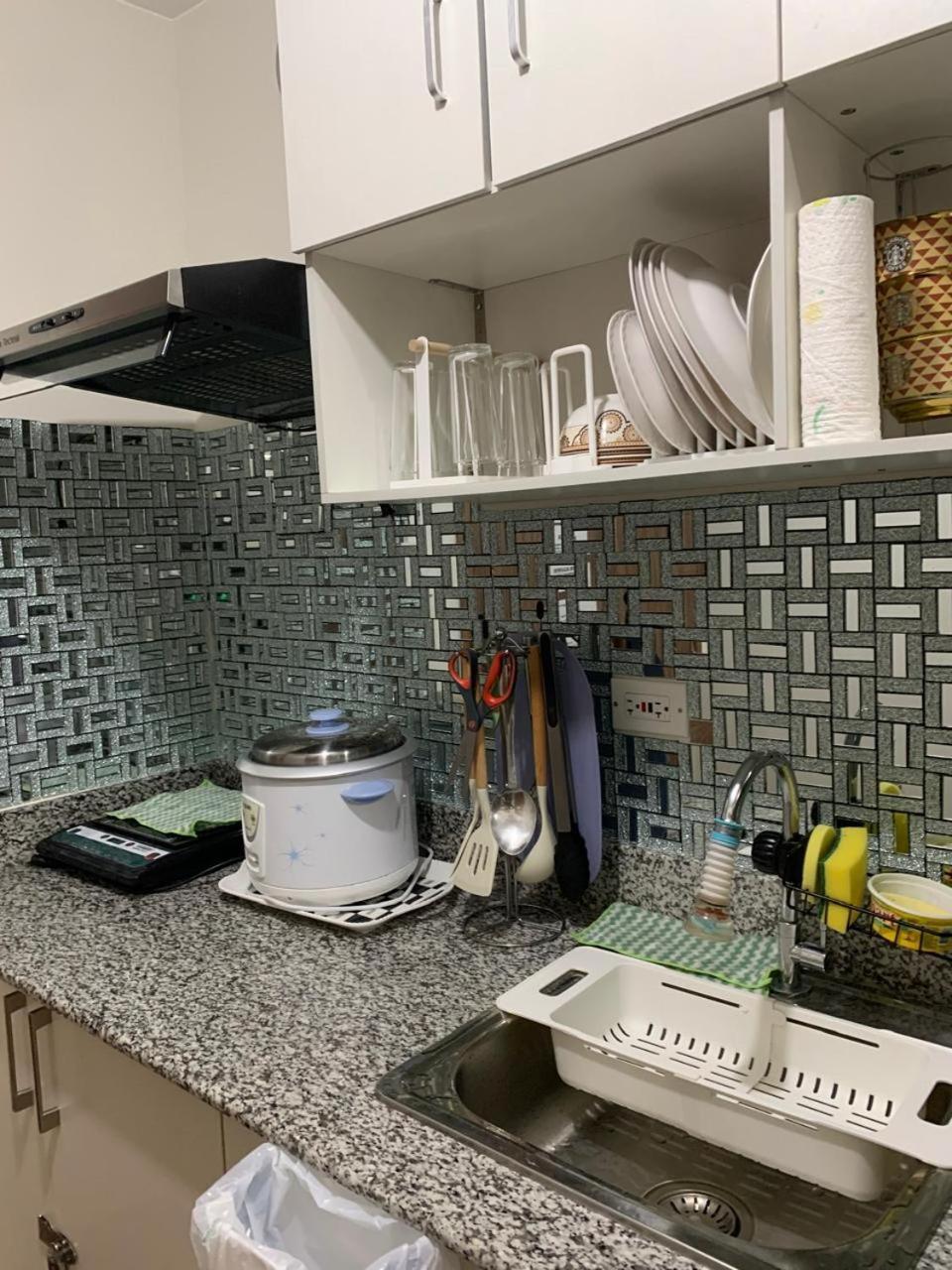 Apartment Paranaque Staycation At Spring Residences T3 U1231 Manila