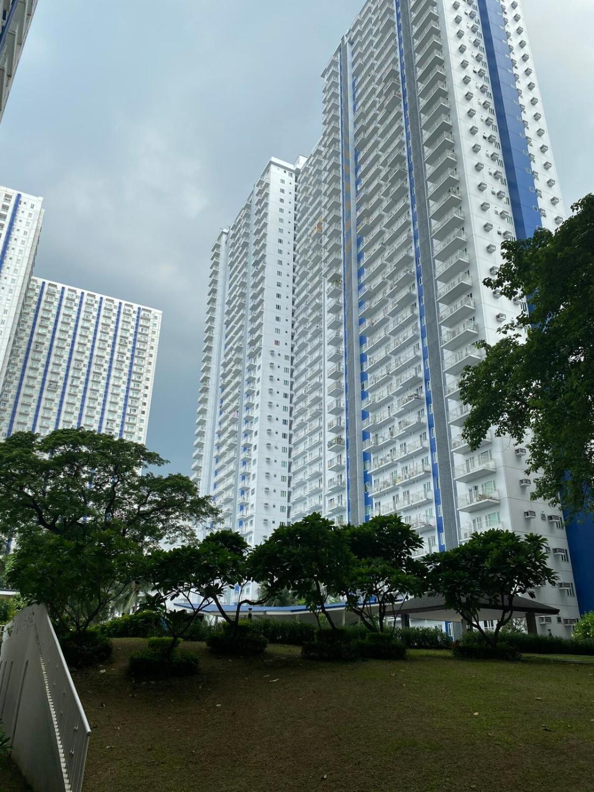Grass Residences T3 11th Floor With Balcony