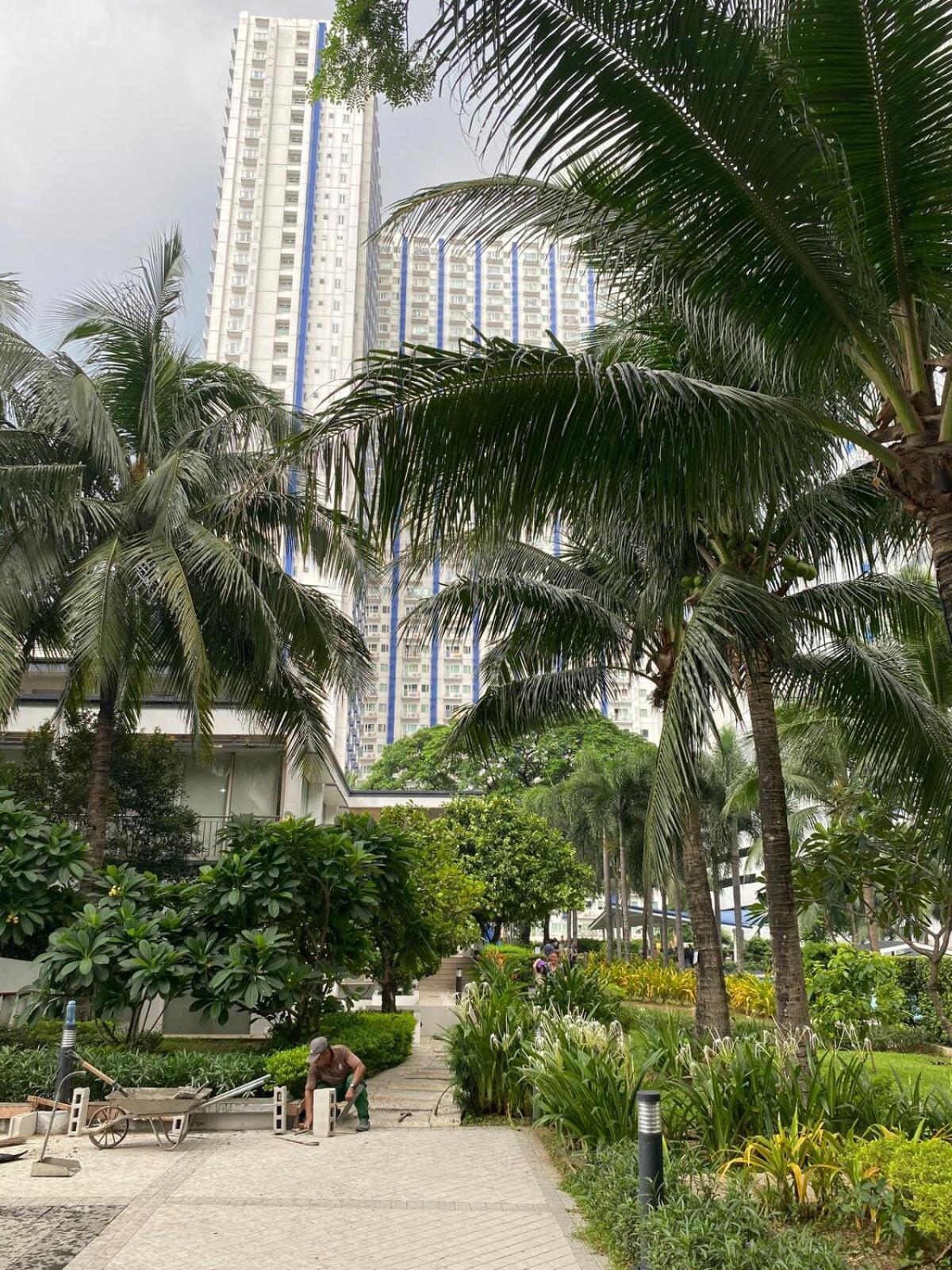 Grass Residences T3 11th Floor With Balcony Apartment *