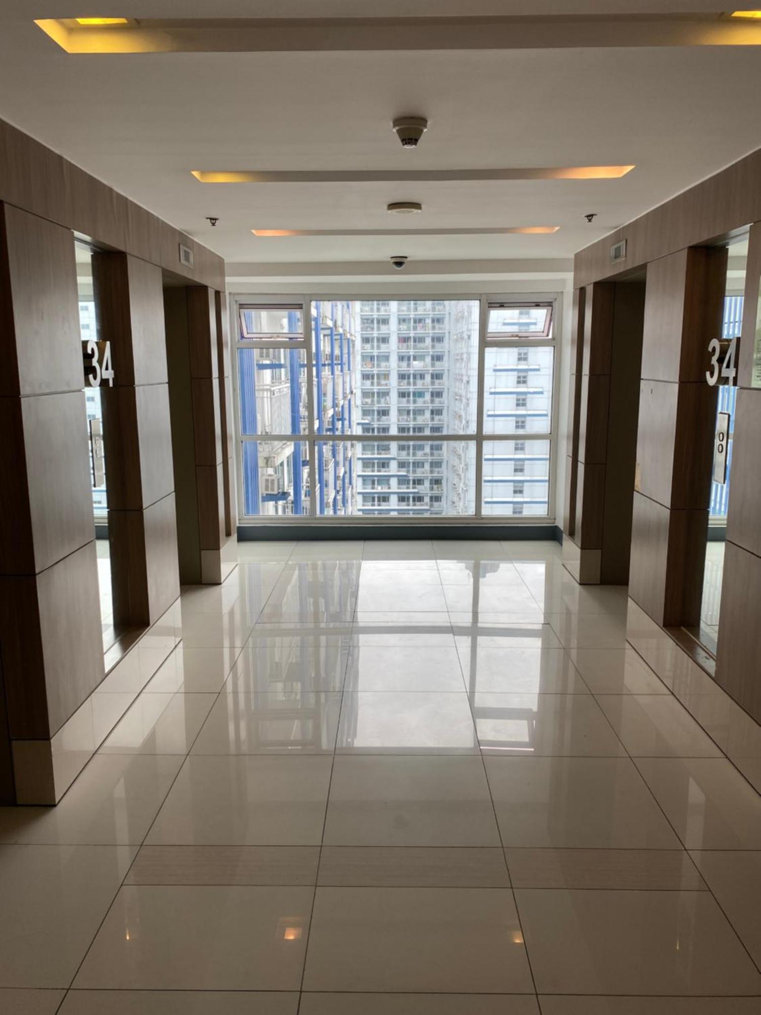 Grass Residences T3 11th Floor With Balcony Apartment Manila