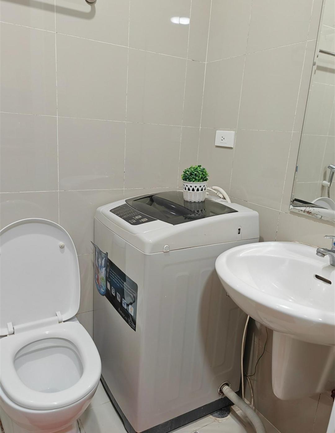 Apartment Jocelyn Staycation Manila