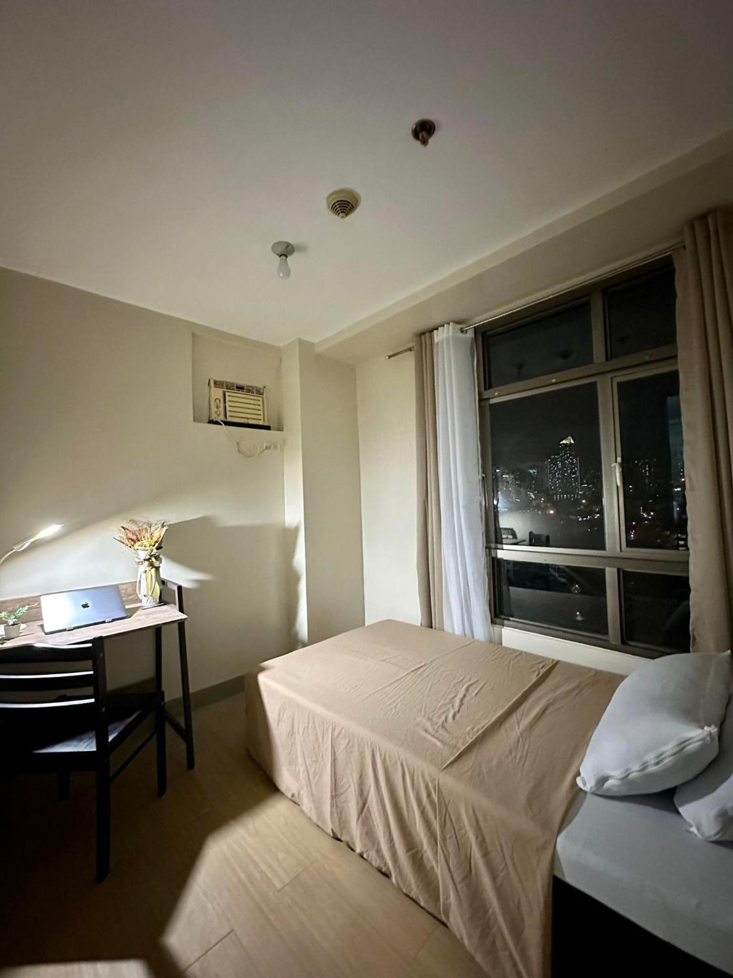 Inviting 2-bed In Mandaluyong * Manila