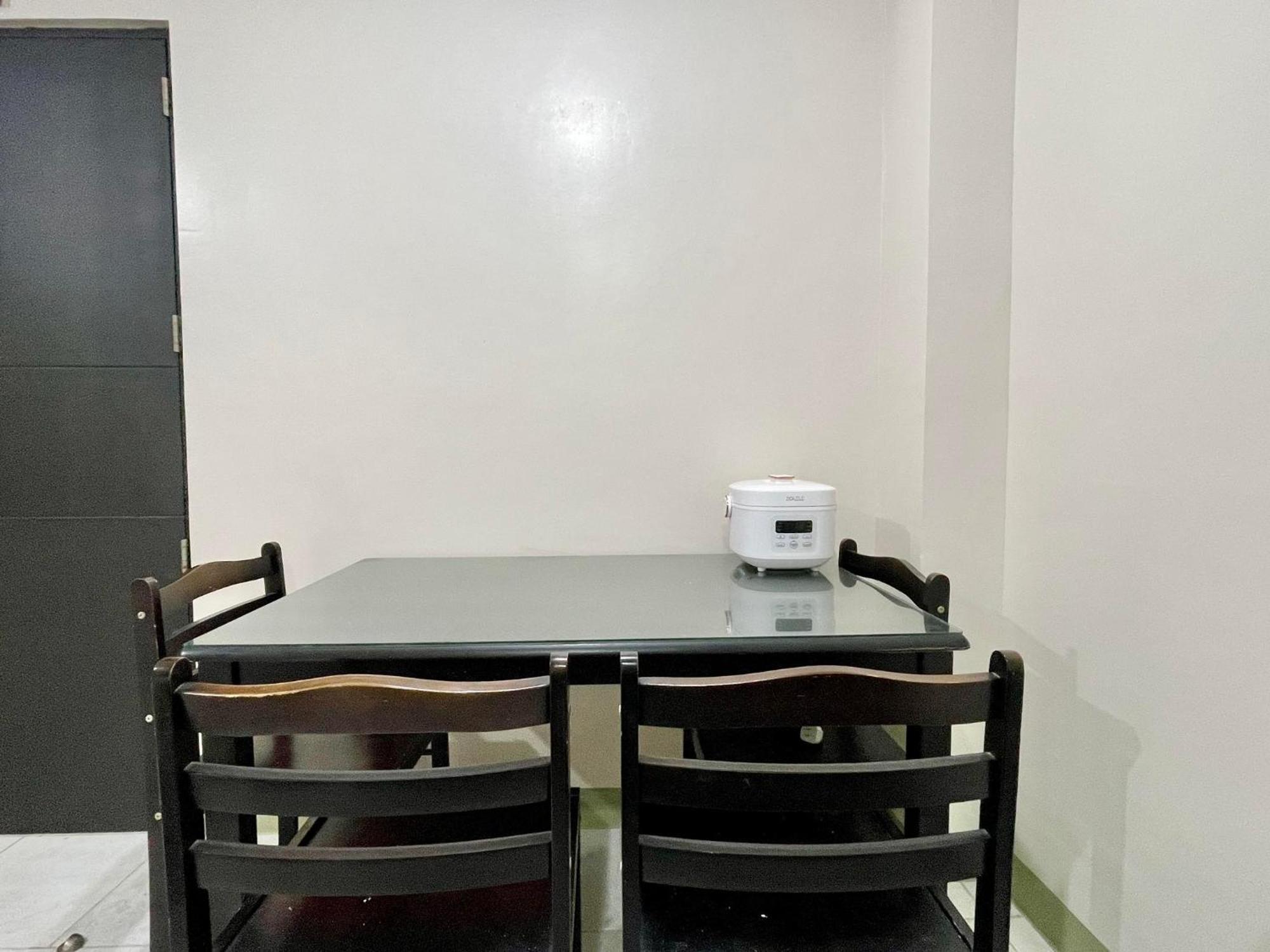 Inviting 2-bed In Mandaluyong *