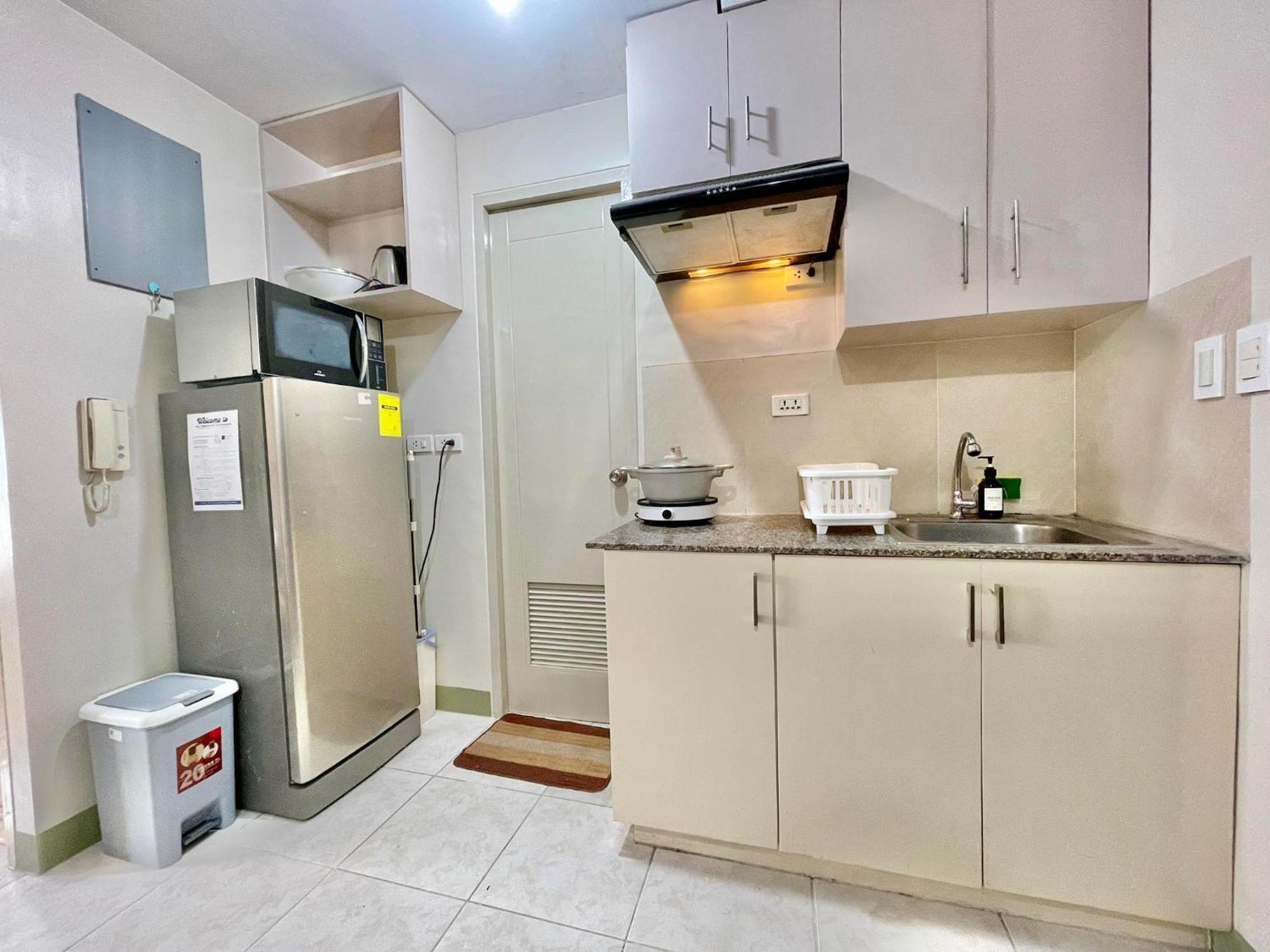 Inviting 2-bed In Mandaluyong *