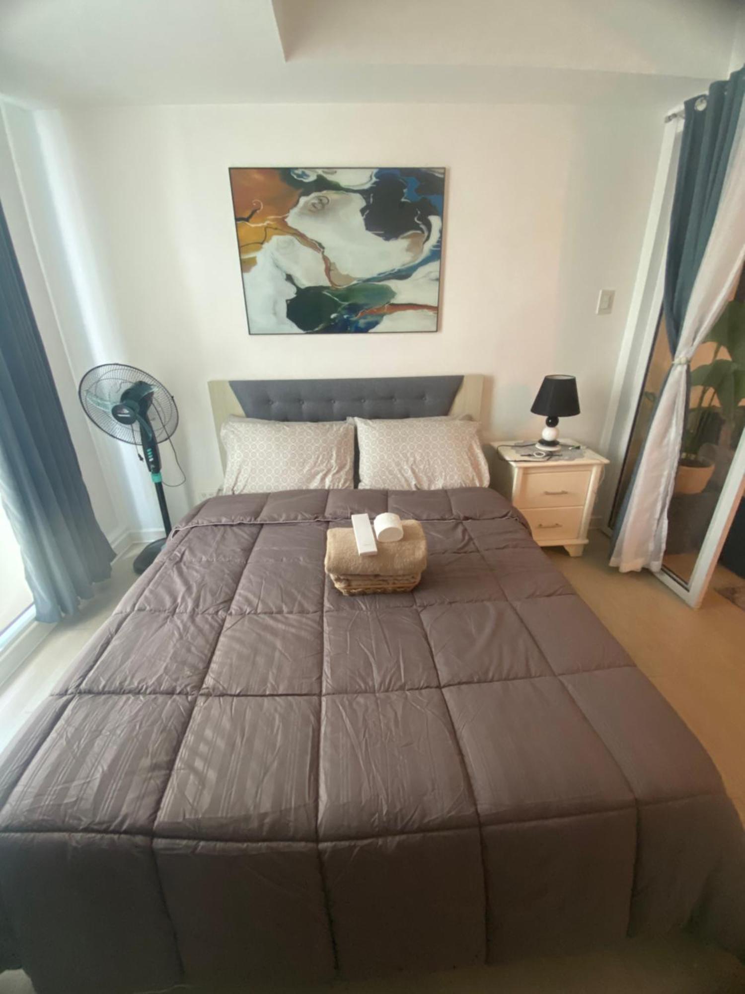 Azure Staycation In Paranaque View Guest house Manila
