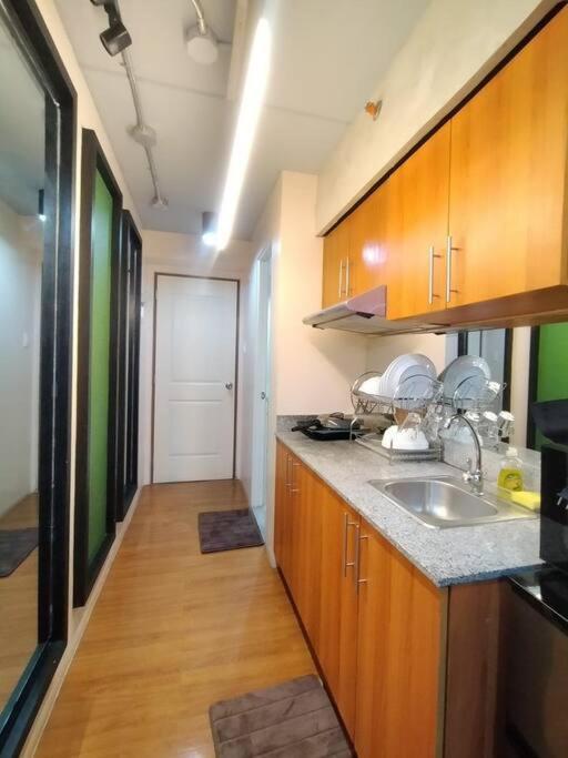 Apartment Brand New In Pasig With Free Pool Access *