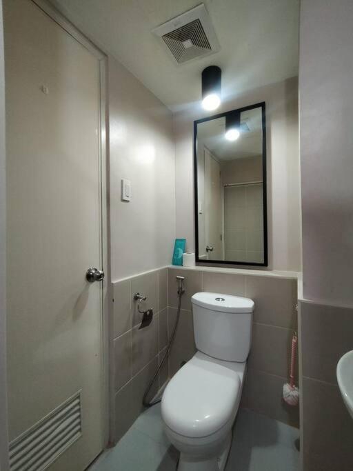 Brand New In Pasig With Free Pool Access *