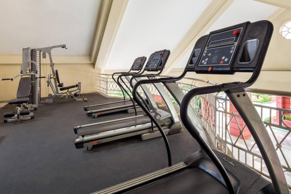 Brand New In Pasig With Free Pool Access * Manila