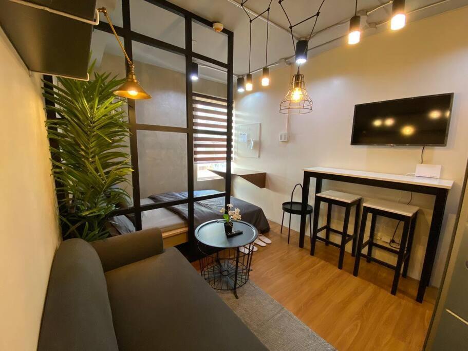 Brand New In Pasig With Free Pool Access Apartment *