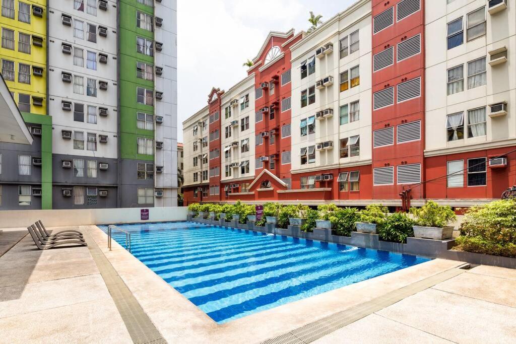 Brand New In Pasig With Free Pool Access Apartment *