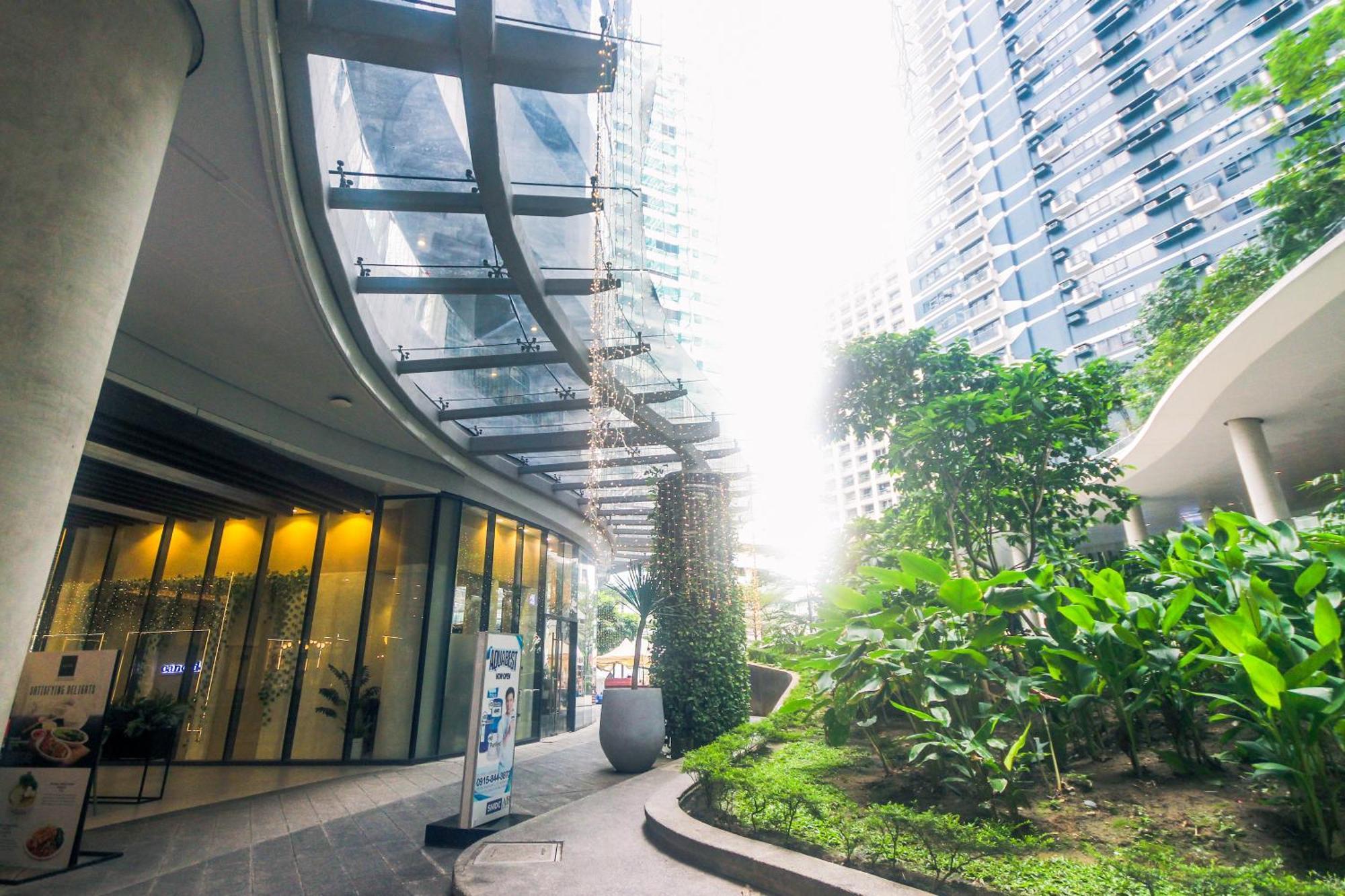 Beauty Cindrella Makati Penthouse 3 Bedroom Apartment Manila