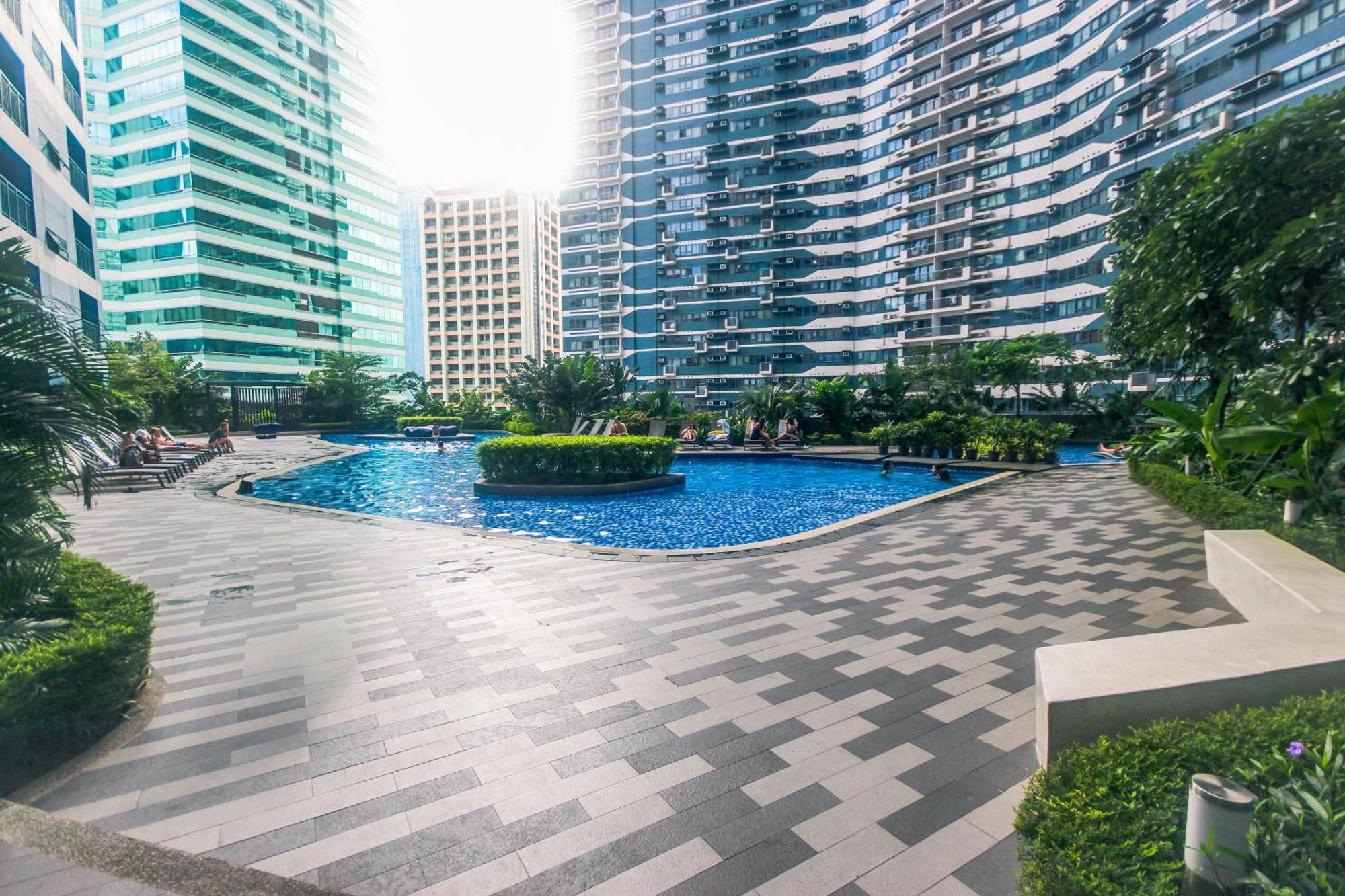 Beauty Cindrella Makati Penthouse 3 Bedroom *