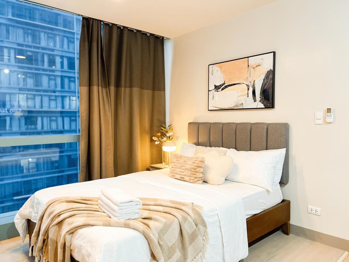 Holiday home Prime 1br Infront Grand Hyatt Bgc #oursw20d1 Manila