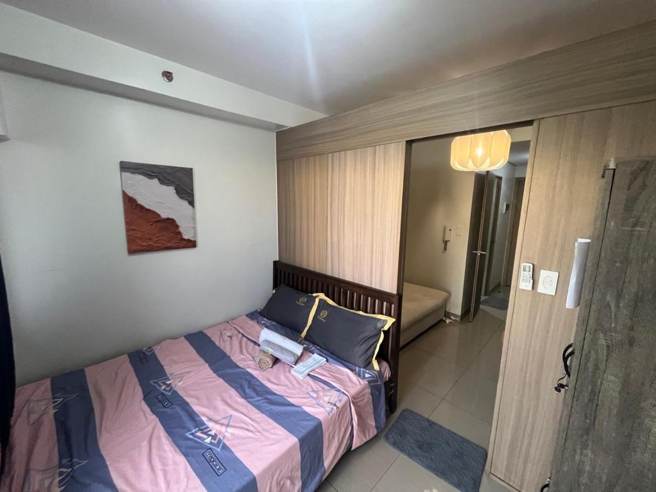Shore 2 Beds With Balcony&fast Wifi Tv 4 Pax Moa Complex 834