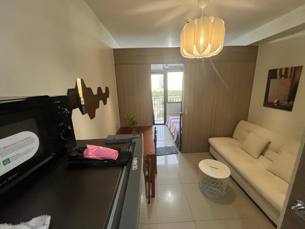 Shore 2 Beds With Balcony&fast Wifi Tv 4 Pax Moa Complex 834 *