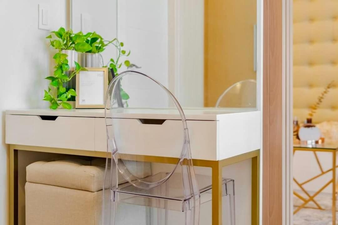 Extraordinary 1-bedroom In Uptown Parksuites Bgc Apartment *