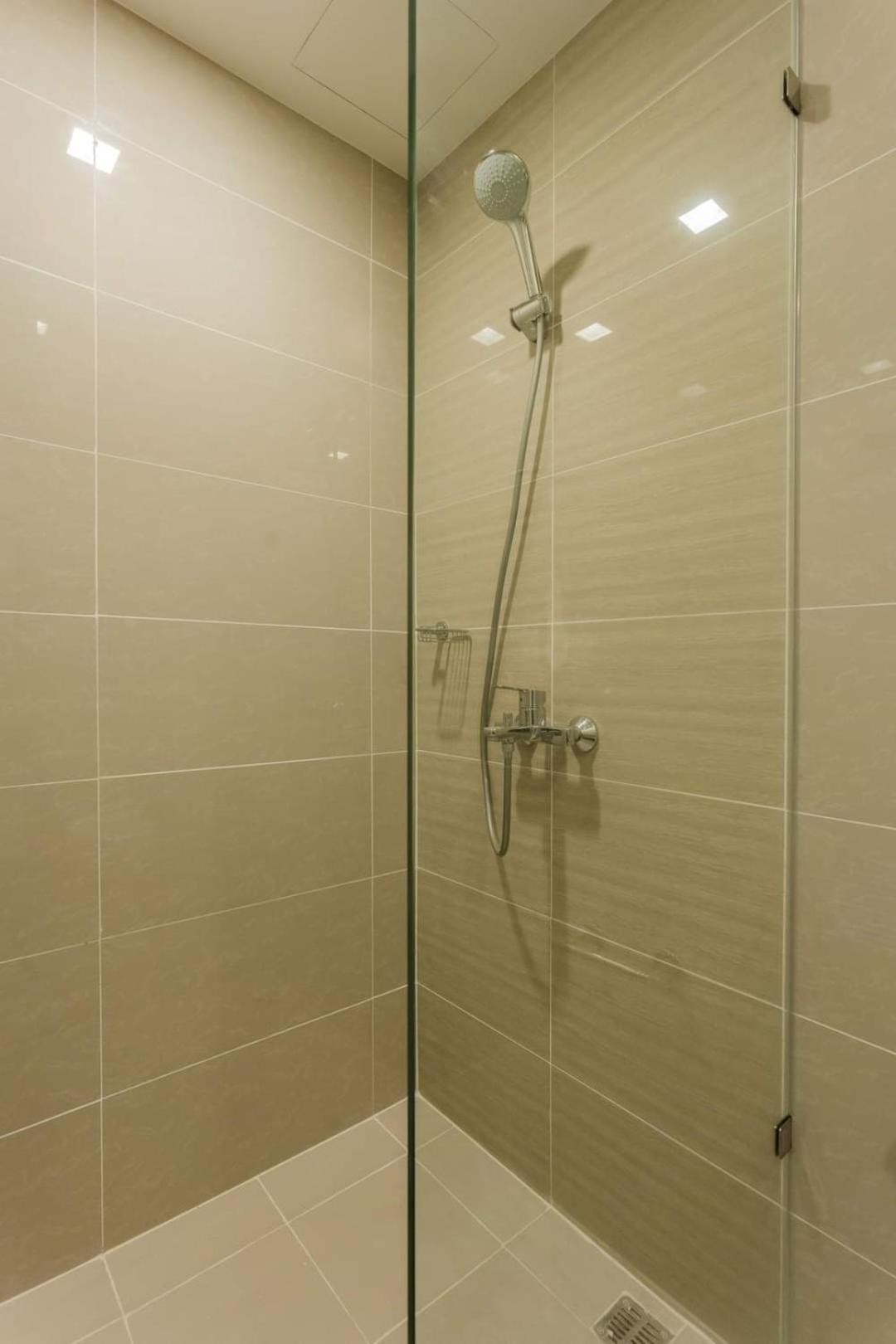 Apartment Extraordinary 1-bedroom In Uptown Parksuites Bgc Manila